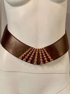 Karl Lagerfeld - Ceinture en cuir bronze, décorée de perles dorées