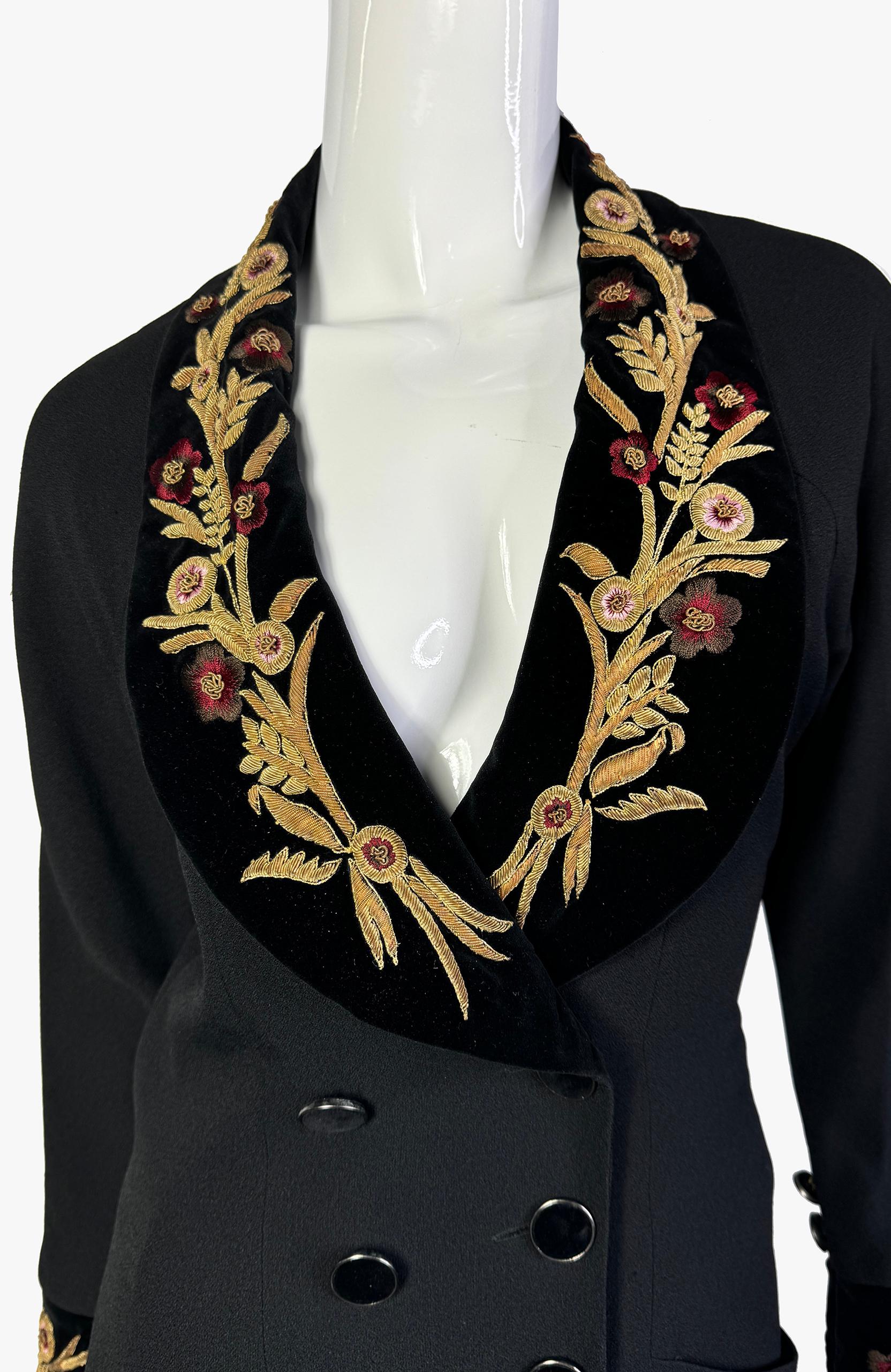 Karl Lagerfeld floral embroidery trim skirt suit, Collection F/W 1990 In Good Condition In New York, NY