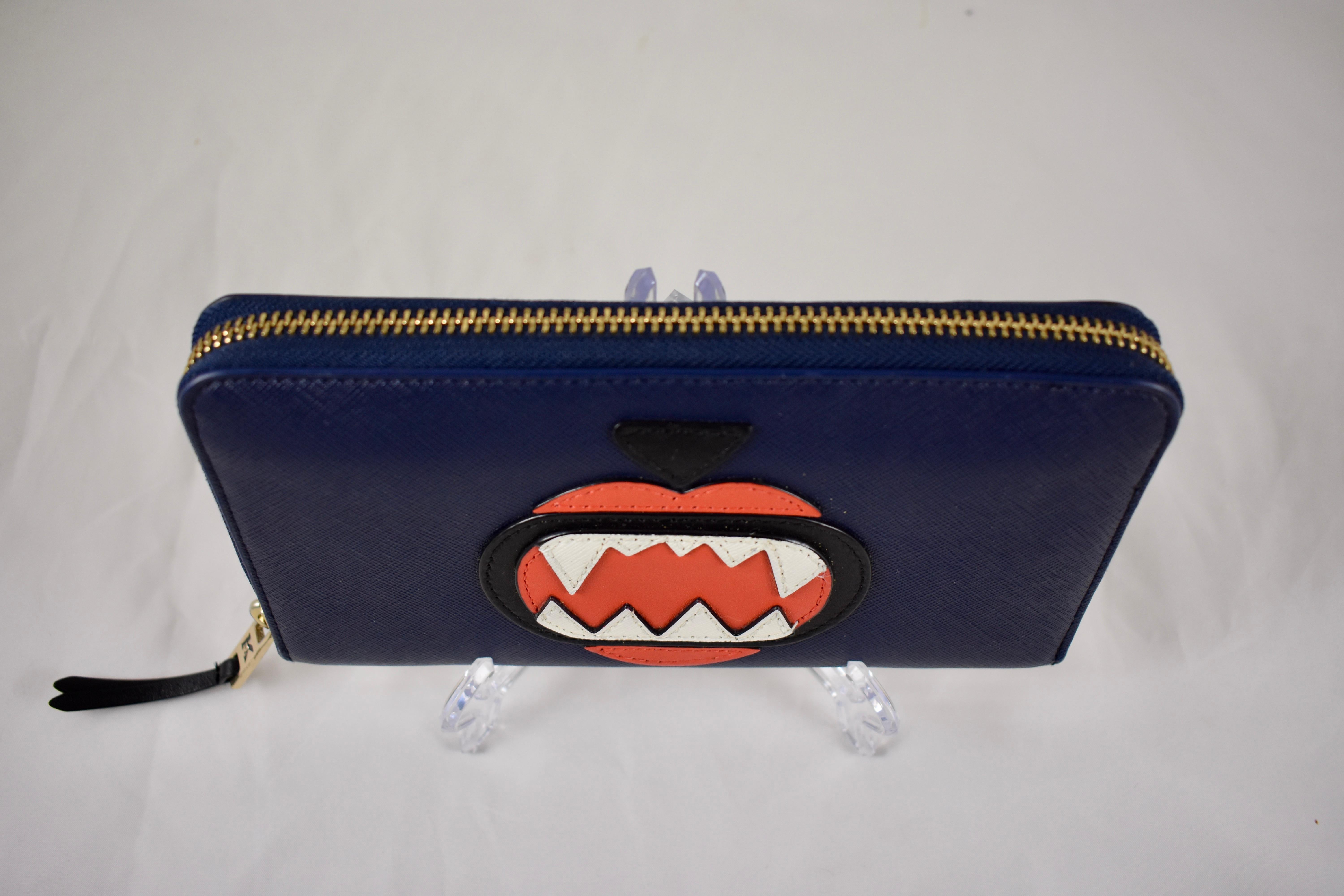 Karl Lagerfeld Monster Choupette Navy Blue Zippered Leather Continental Wallet In Excellent Condition For Sale In Philadelphia, PA