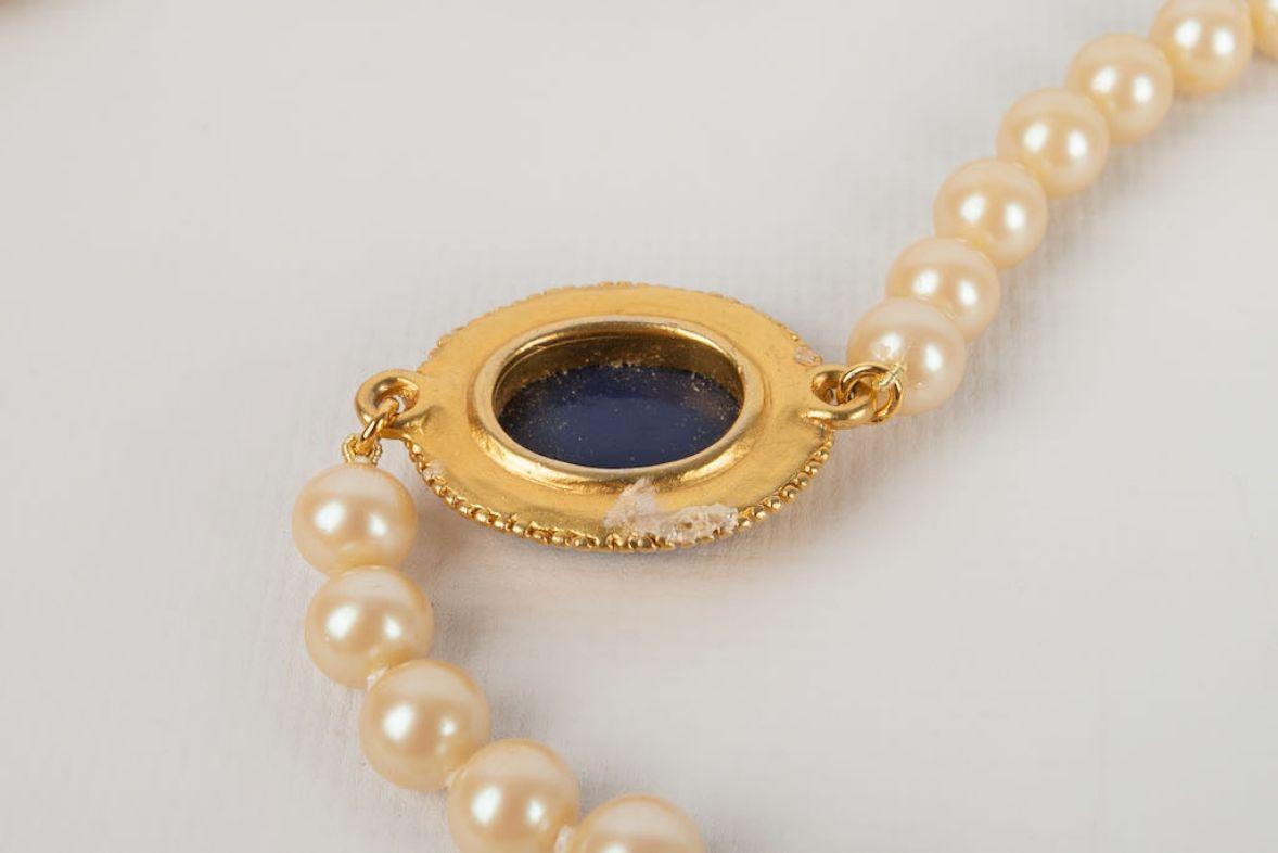 Karl Lagerfeld, collier de perles et cabochons multicolores en vente 3