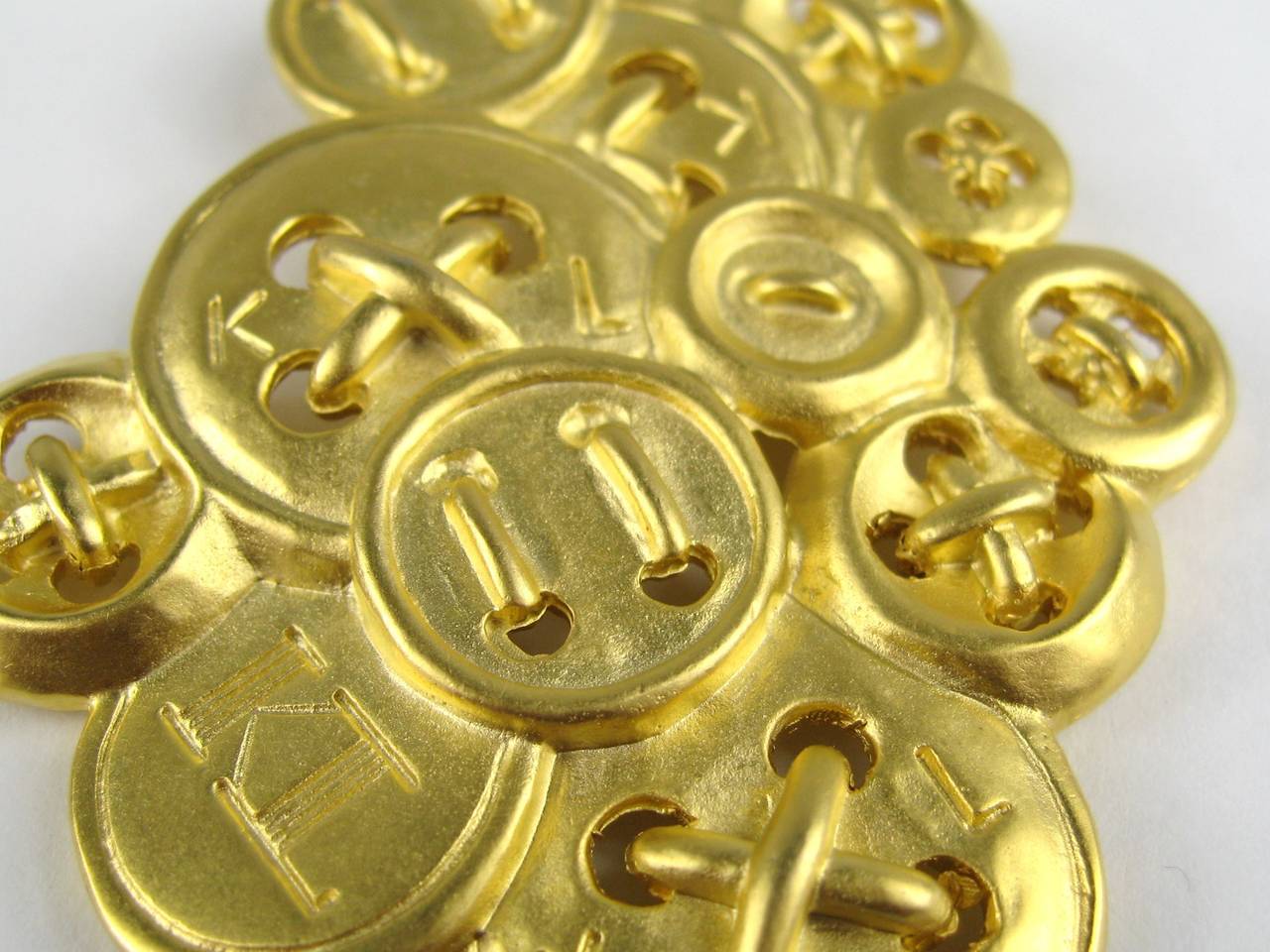  Karl Lagerfeld Necklace Button Charm Gold Gilt , Never Worn 1980s In New Condition For Sale In Wallkill, NY