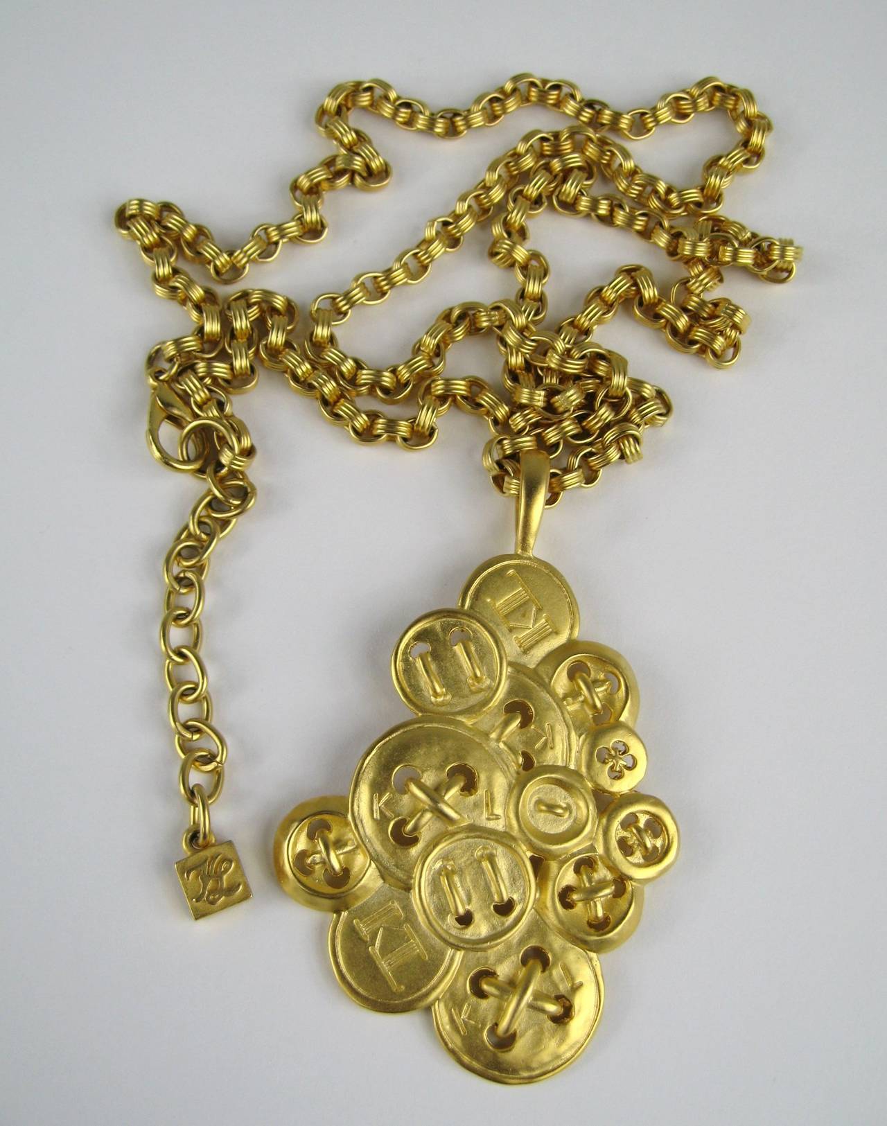 Women's  Karl Lagerfeld Necklace Button Charm Gold Gilt , Never Worn 1980s For Sale