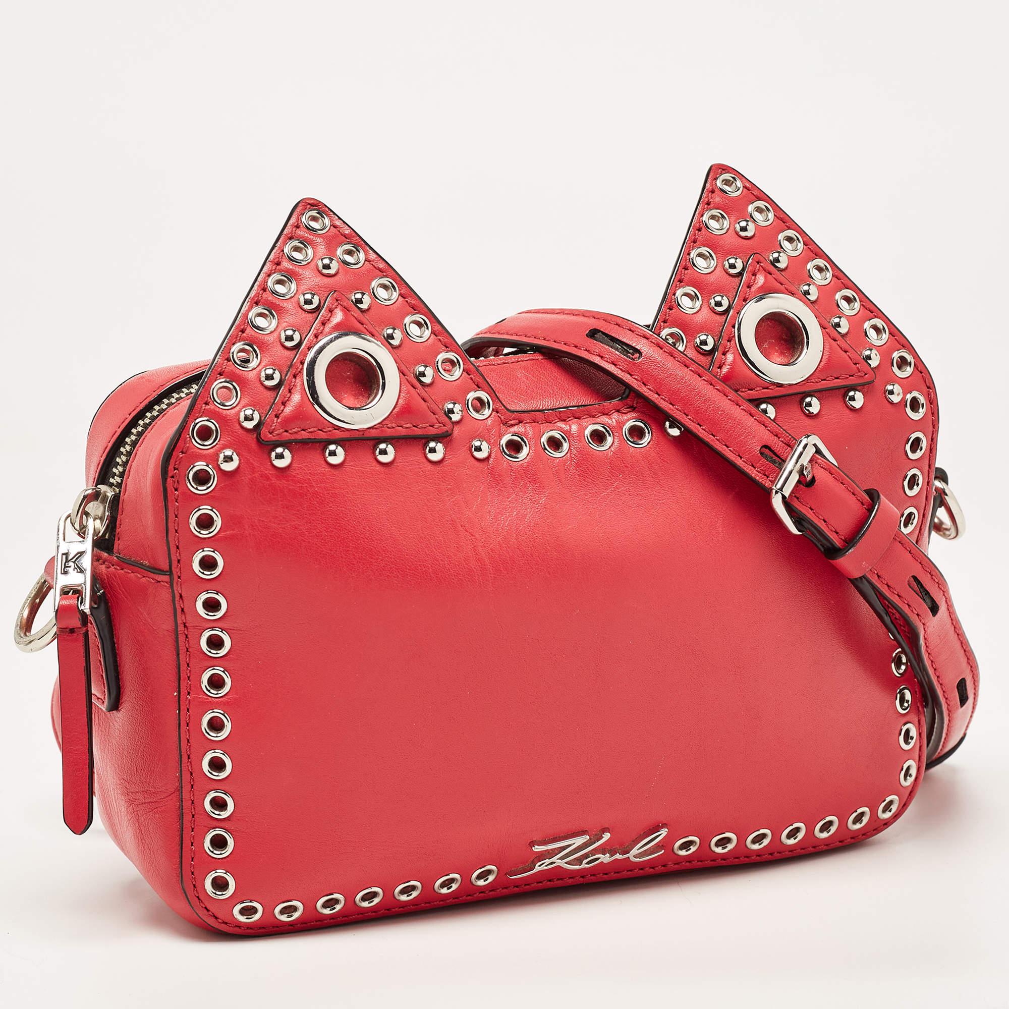 Rose Karl Lagerfeld - Sac à caméra en cuir rose avec oreilles de chat en vente