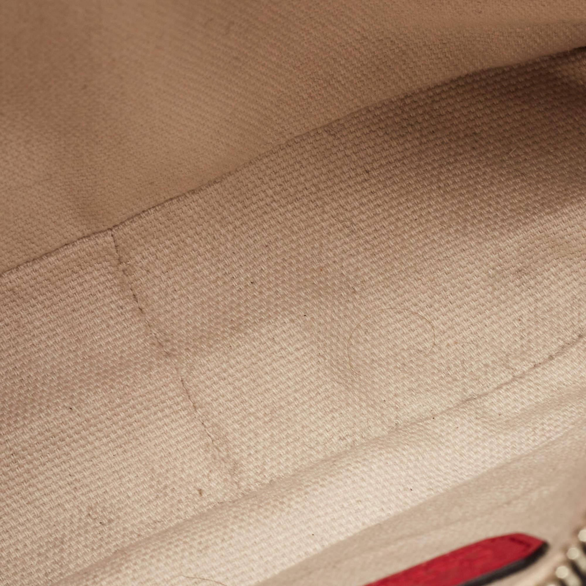 Karl Lagerfeld - Sac à caméra en cuir rose avec oreilles de chat en vente 2