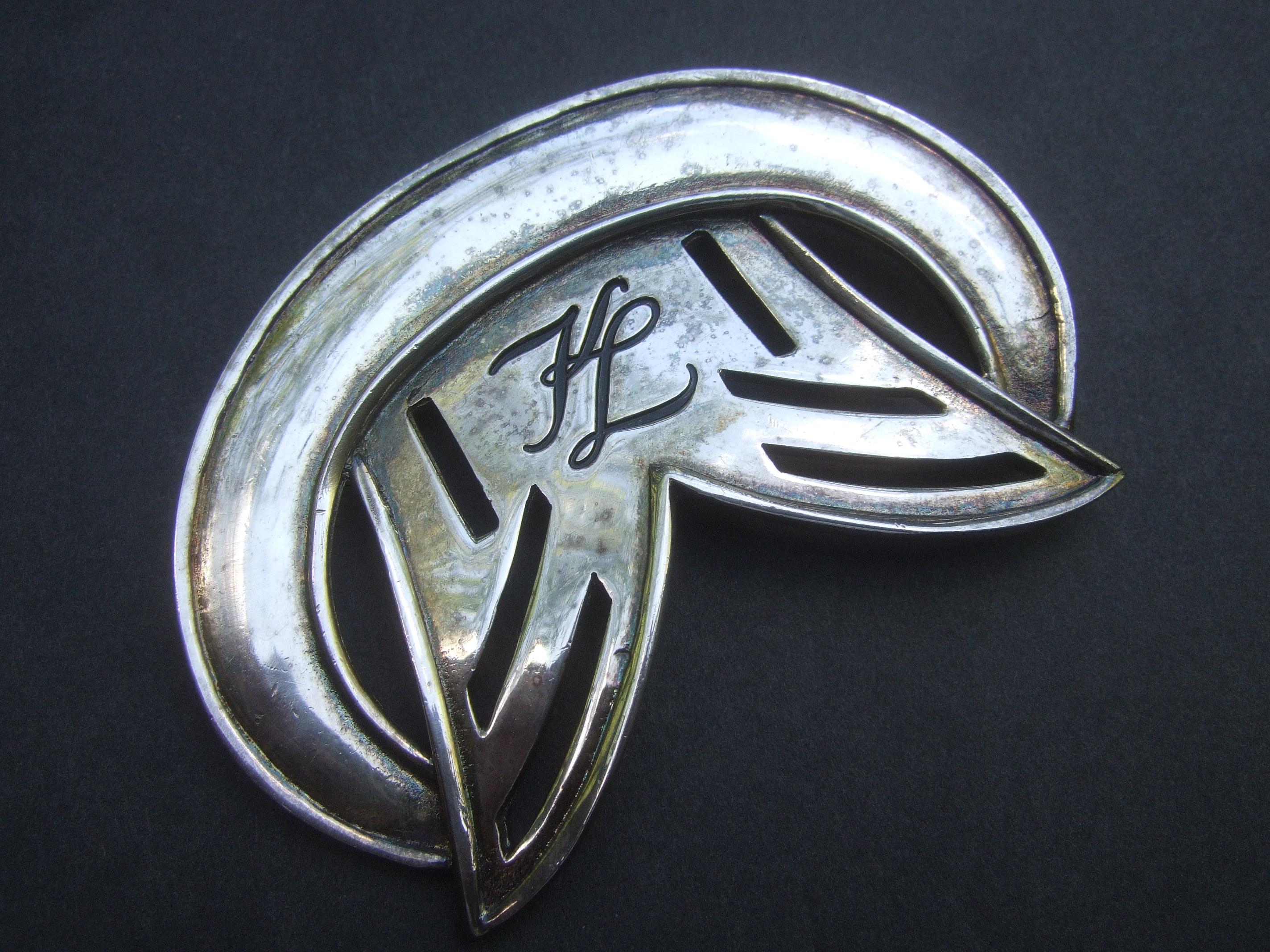 Karl Lagerfeld Sleek Large Silver Metal Brooch in Lagerfeld Box c 1980s In Good Condition For Sale In University City, MO