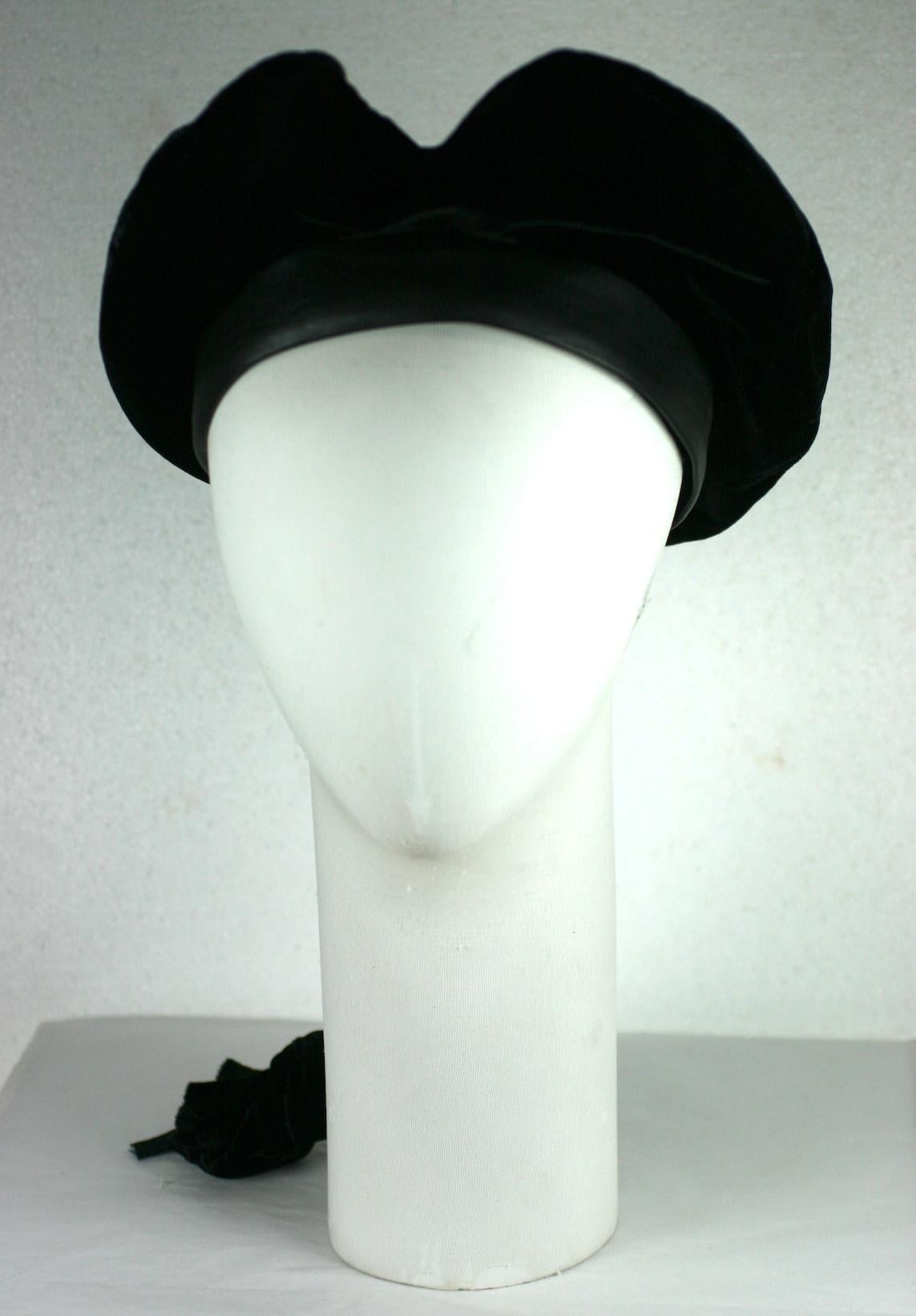Karl Lagerfeld Velvet Beret with Self Braid from the 1980's. Charming beret with 
