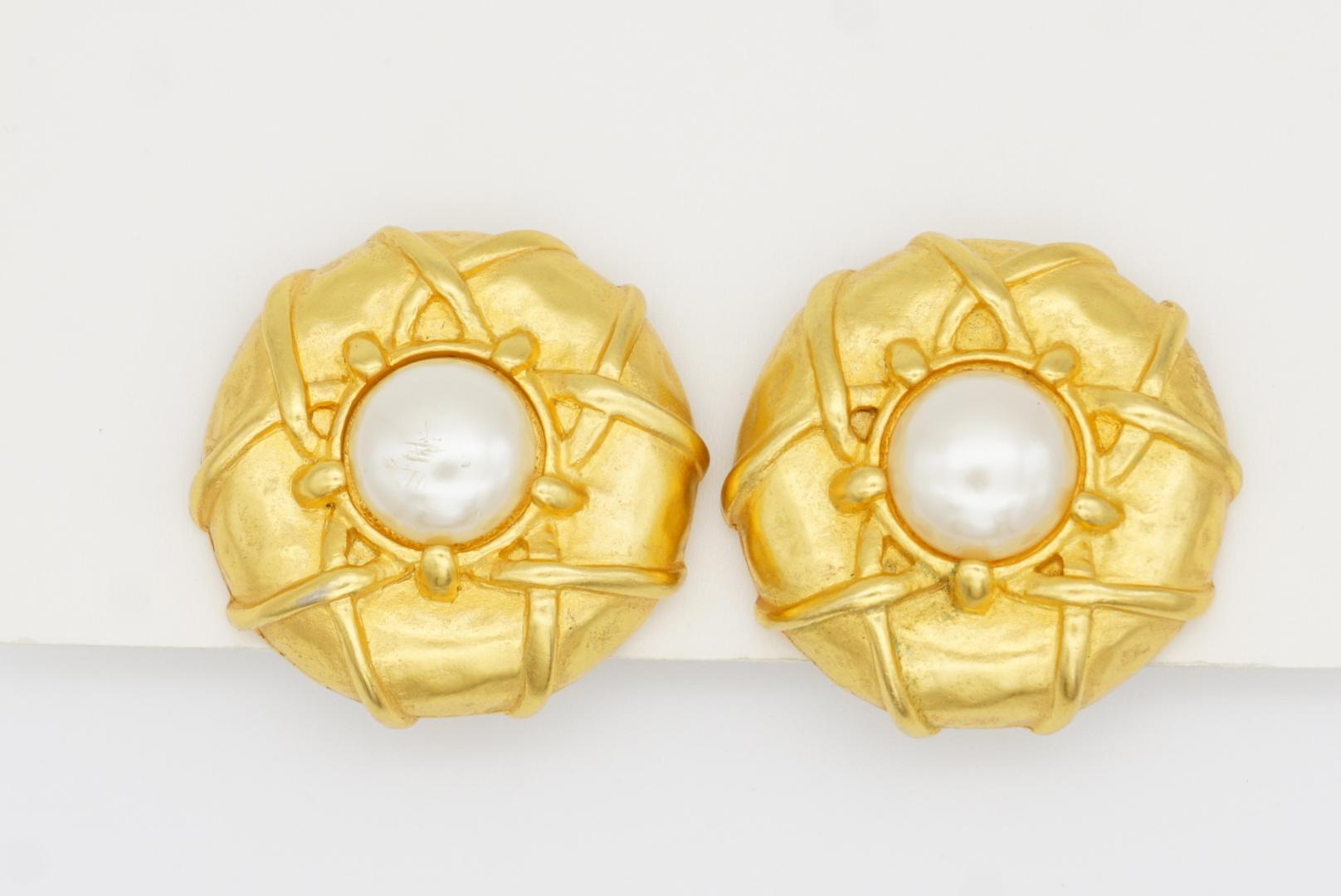 Karl Lagerfeld Vintage Baroque Cross Circle Round White Pearl Gold Clip Earrings For Sale 2