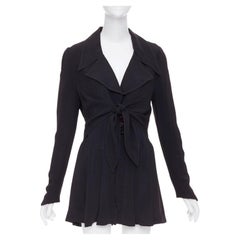 KARL LAGERFELD Cappotto vintage in crêpe di lana nero, con chiusura frontale e orlo a pieghe, FR44 2XL