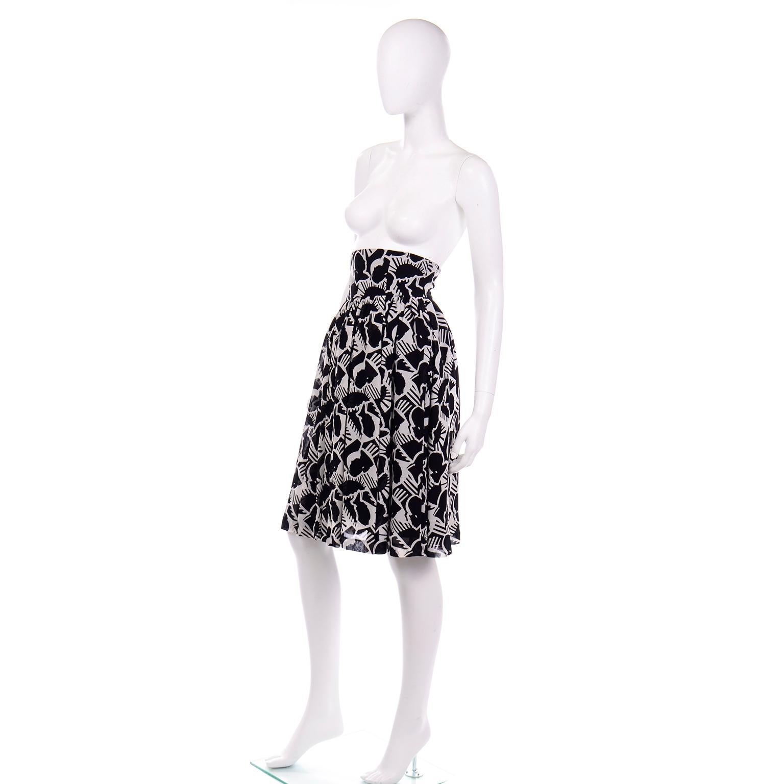 Karl Lagerfeld Vintage Black & White Self Portrait Silhouette Print Skirt In Excellent Condition In Portland, OR