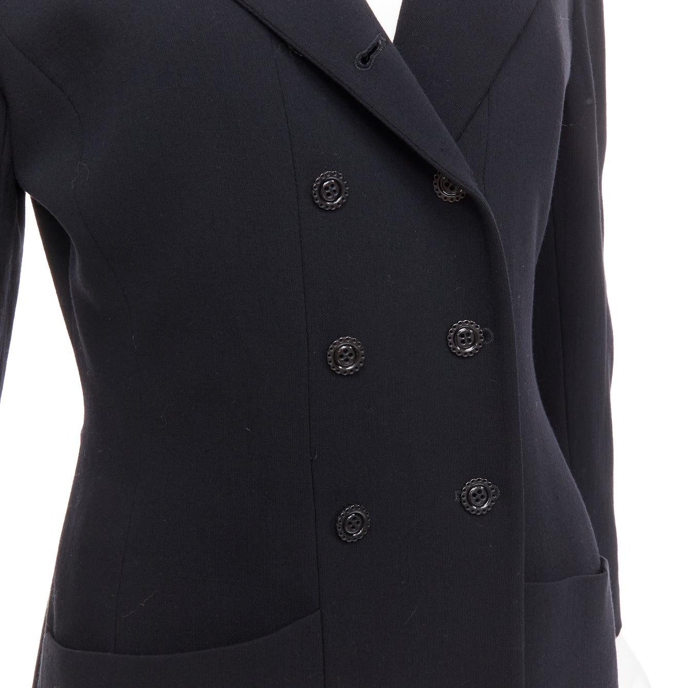 KARL LAGERFELD Vintage black wool shawl collar double breasetd blazer FR38 M
Reference: CC/A00515
Brand: Karl Lagerfeld
Designer: Karl Lagerfeld
Material: Wool
Color: Black
Pattern: Solid
Closure: Button
Lining: Black Fabric
Extra Details: Shawl