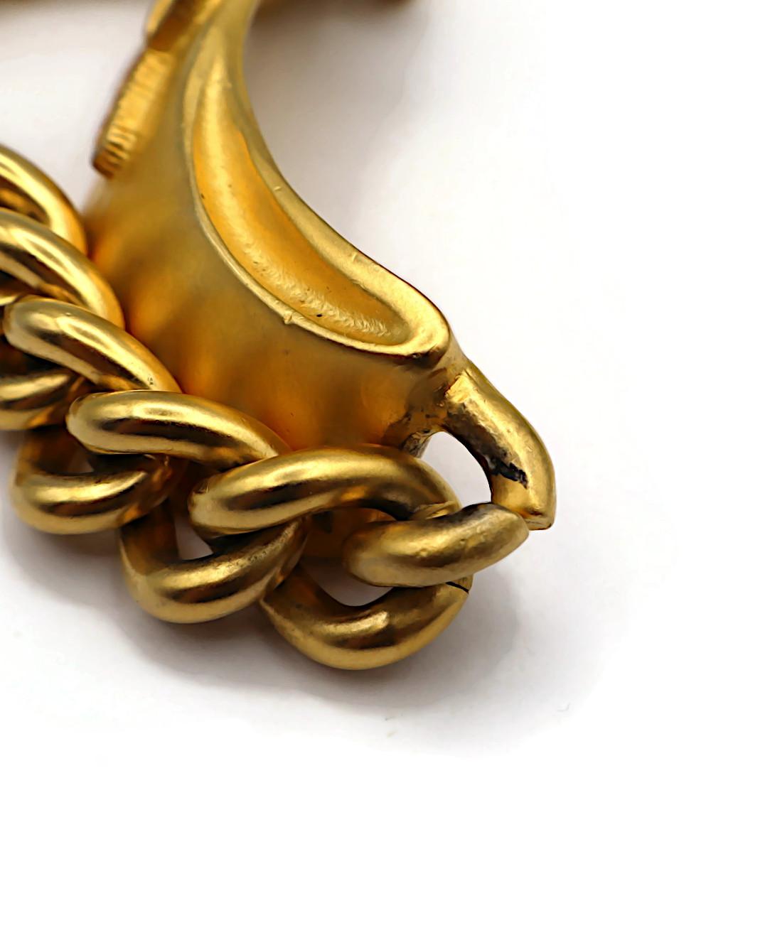 Bracciale a catena con motivo a bottoni KARL LAGERFELD Vintage in tonalità oro in vendita 16