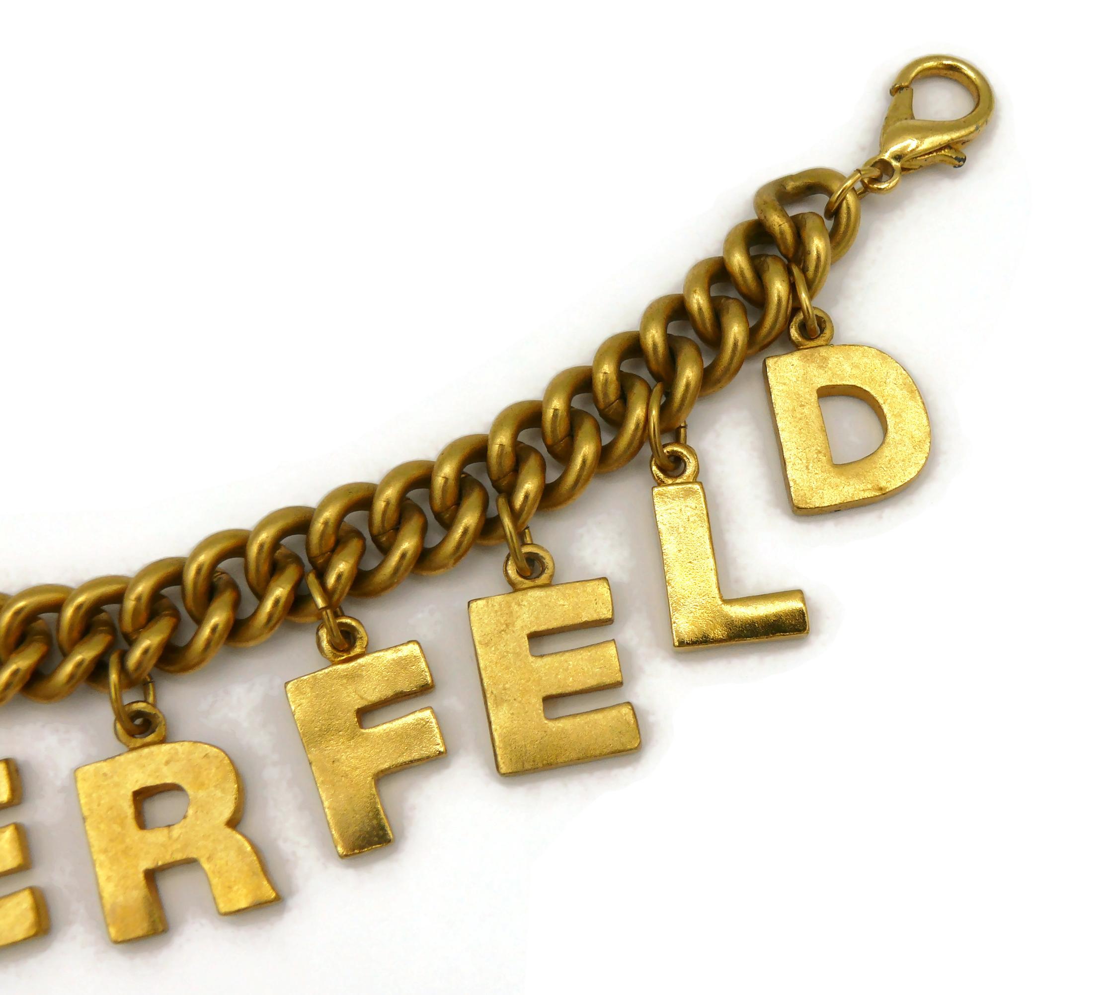 KARL LAGERFELD Vintage Gold Tone Lettering Charm Bracelet In Good Condition For Sale In Nice, FR