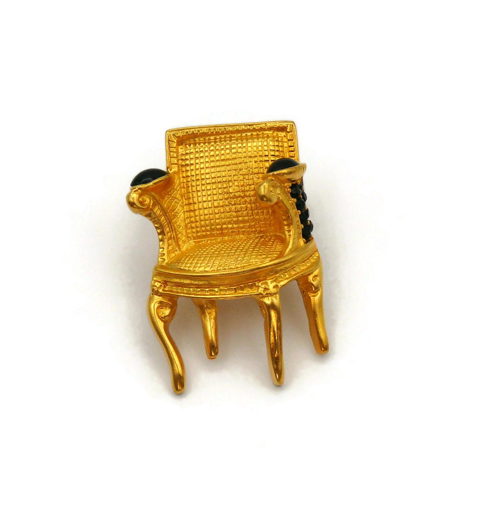 KARL LAGERFELD Vintage Jeweled Armchair Pin Brooch In Good Condition For Sale In Nice, FR