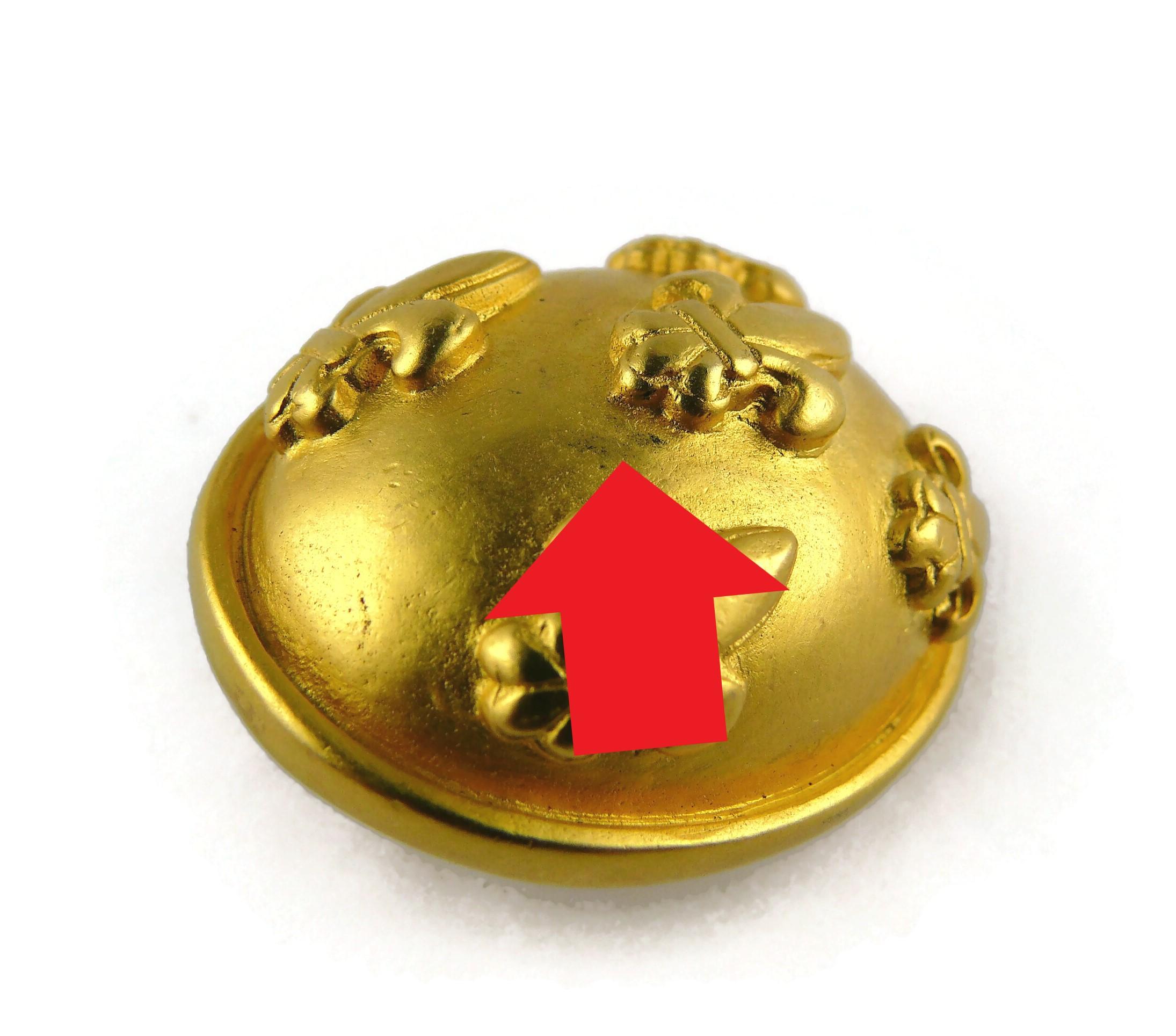 Karl Lagerfeld Vintage Massive Gold Toned Fleur de Lys Clip-On Earrings For Sale 2