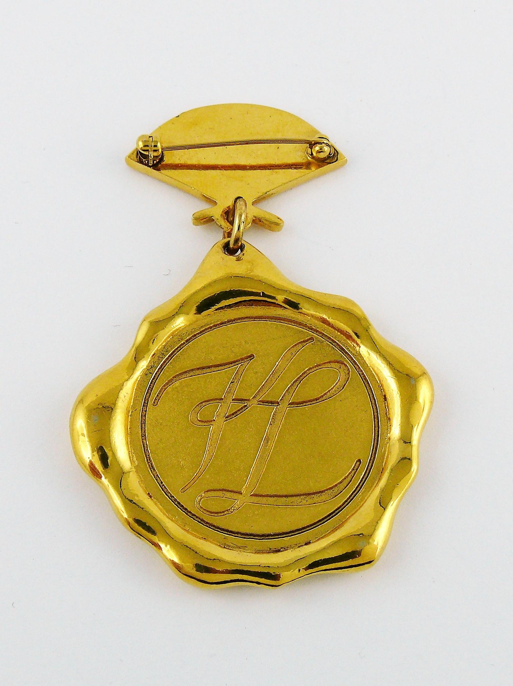 Karl Lagerfeld Vintage Massive Gold Toned Wax Seal and Fan Brooch For Sale 3