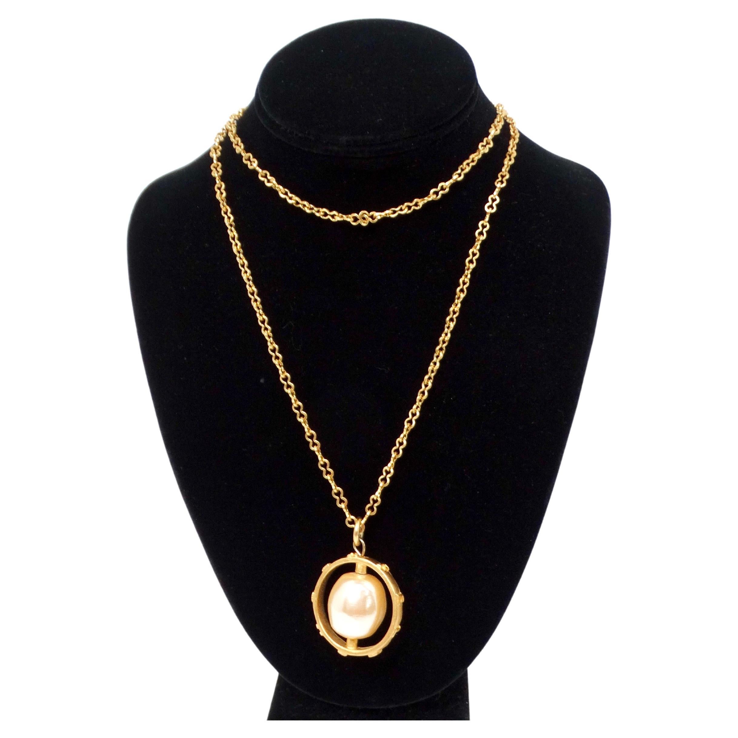 Collana con ciondolo di perle in costume rotante Karl Lagerfeld Vintage