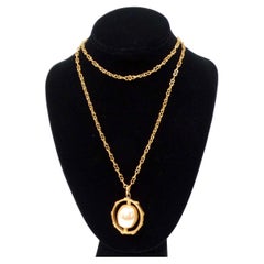 Karl Lagerfeld Vintage Rotating Costume Pearl Pendant Necklace