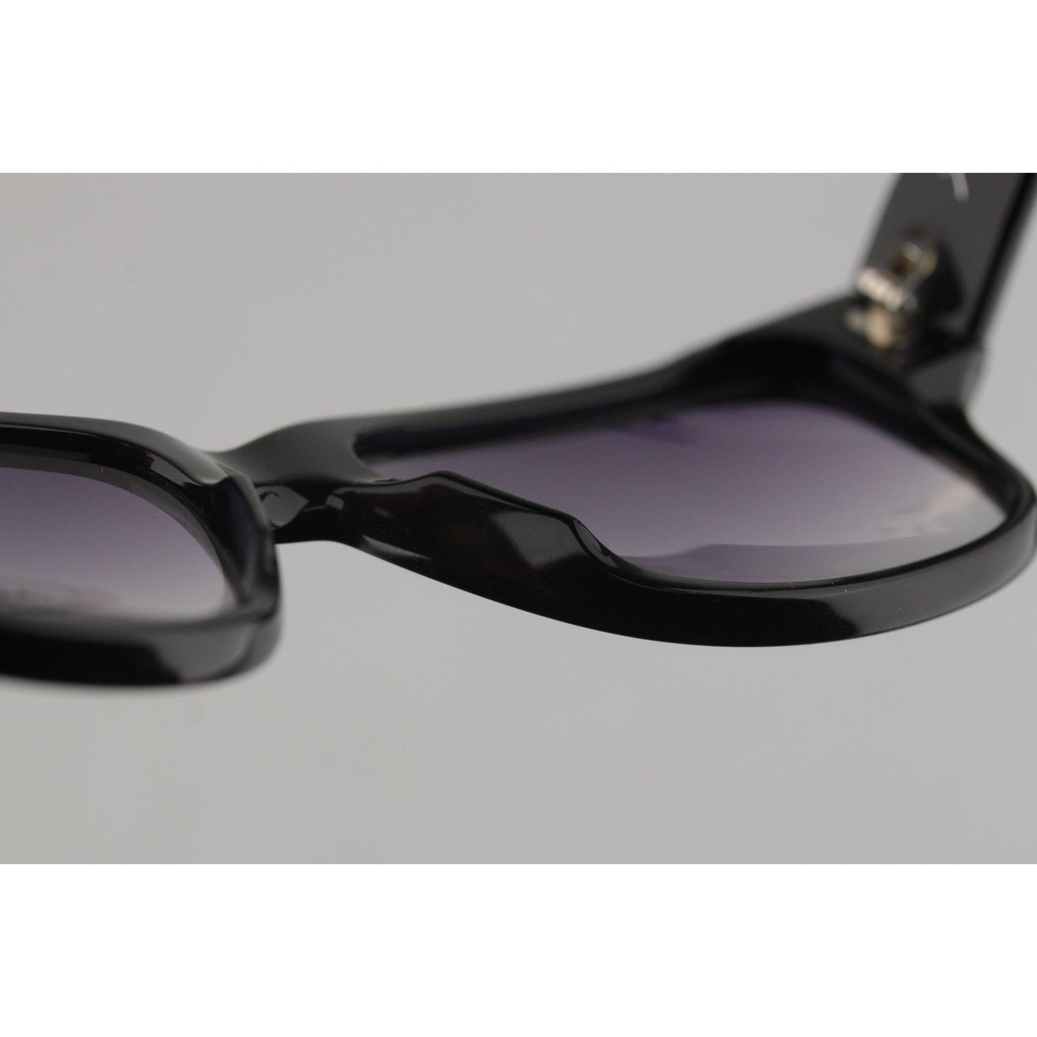 Karl Lagerfeld Vintage Sunglasses Mod 4221 01 4