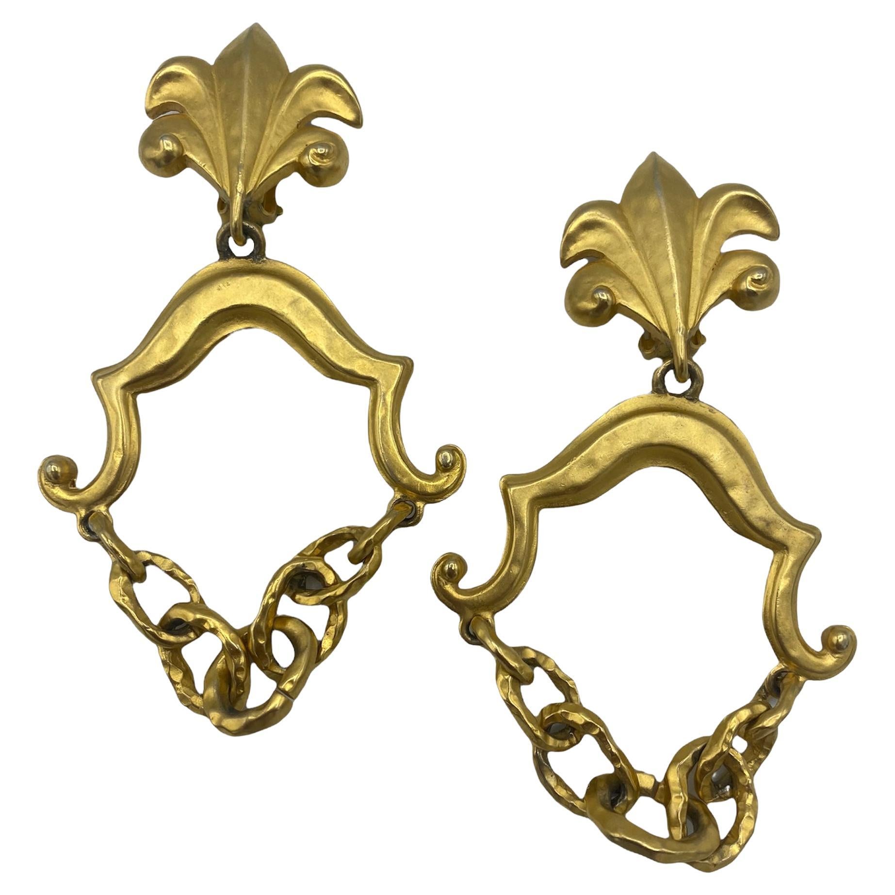 Boucles d'oreilles XL de style baroque fantaisiste de Karl Lagerfeld, années 1990
