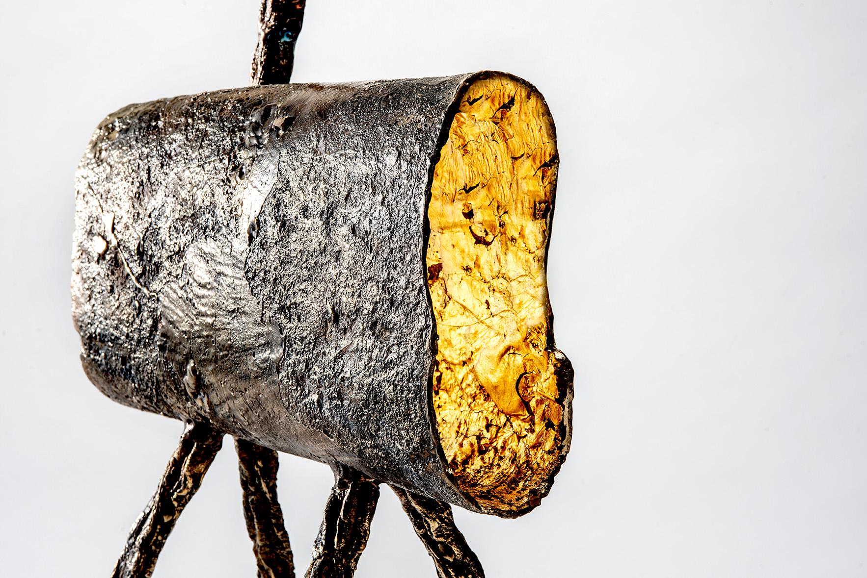 Moulage Lampe Karl en bronze et polissage à feuilles d'or de Gregory Nangle en vente
