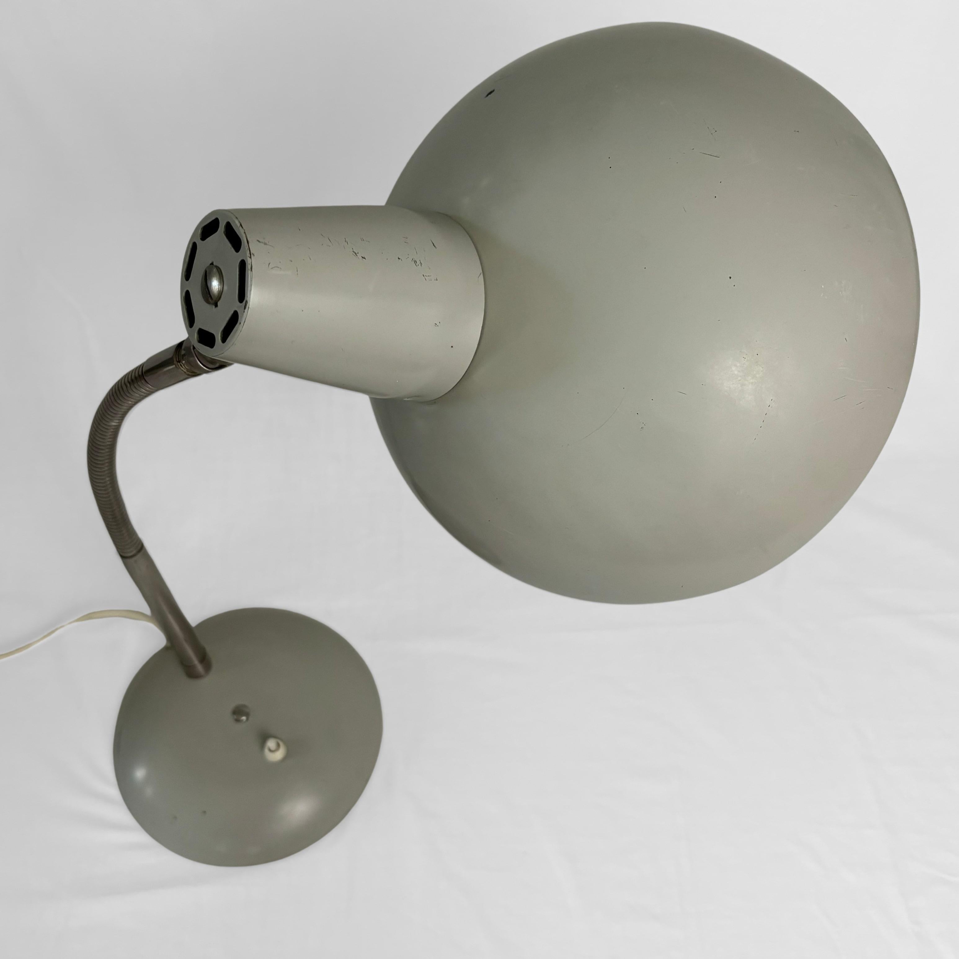 Karl Lang, modernist table lamp 832 by SIS Licht, Bauhaus style, Germany, 1950s For Sale 2