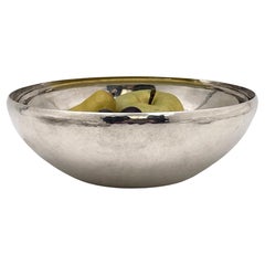 Bol de centre de table martelé Arts & Crafts Boston en argent sterling Karl Leinonen