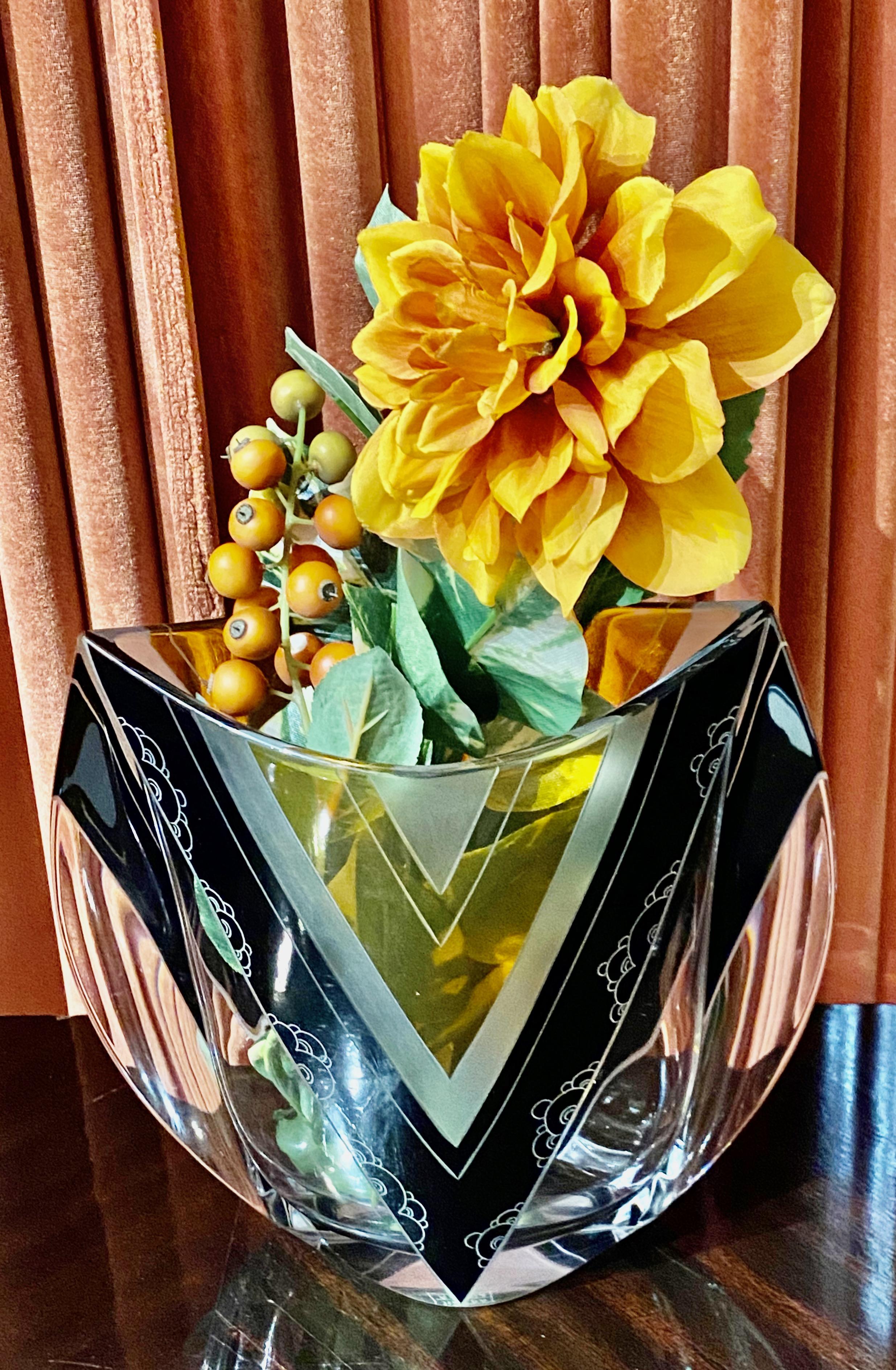 Art Deco vase 1930s Karl Palda, unusual shape with crescent moon opening. Marked on bottom Czechoslovakia, signed Haida Palda, meaning one from only very few made. Very rare and unique piece in yellow and black enamel with typical center Palda
