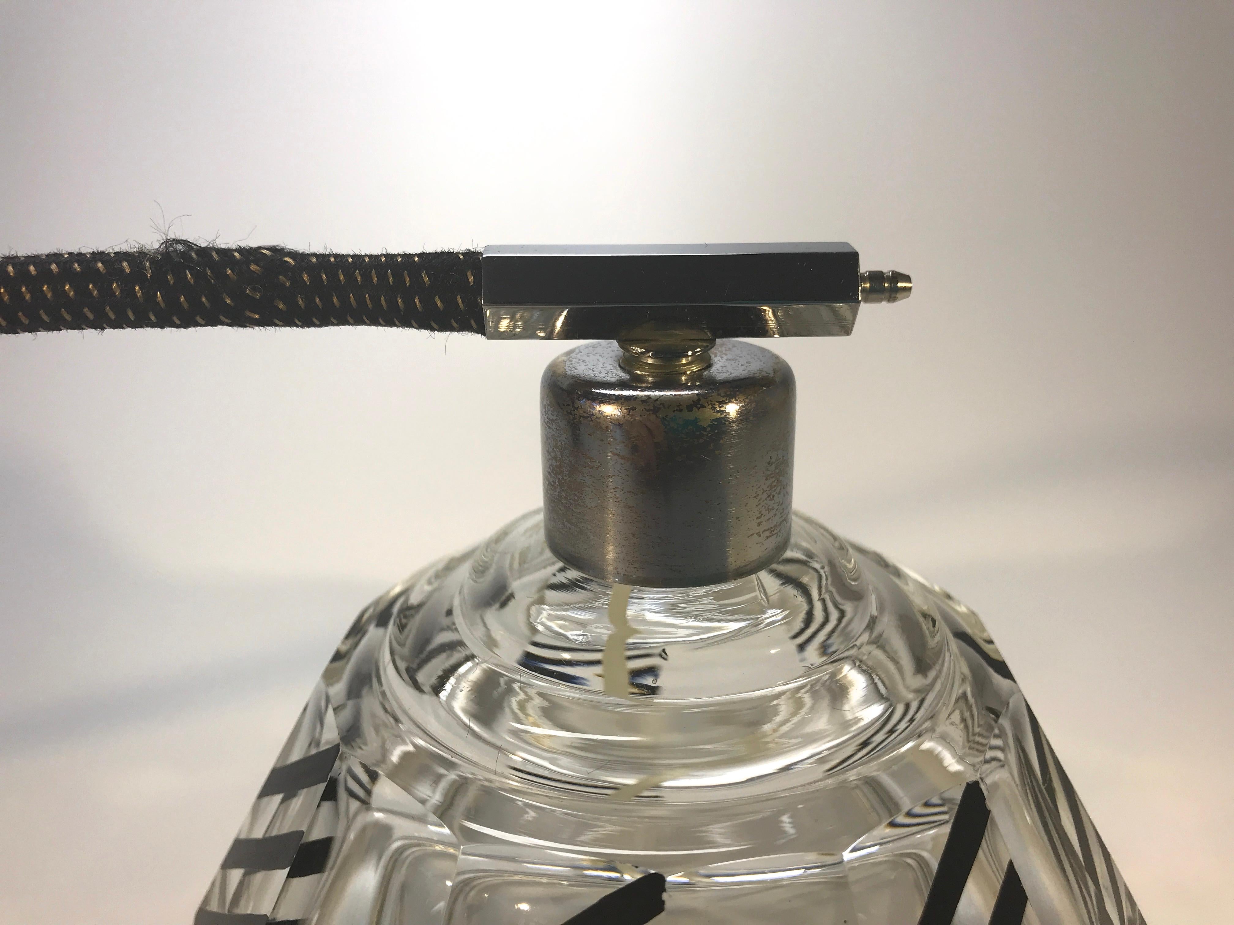 Vetro Karl Palda, originale bottiglia di profumo in smalto nero ceco Art Déco in vendita