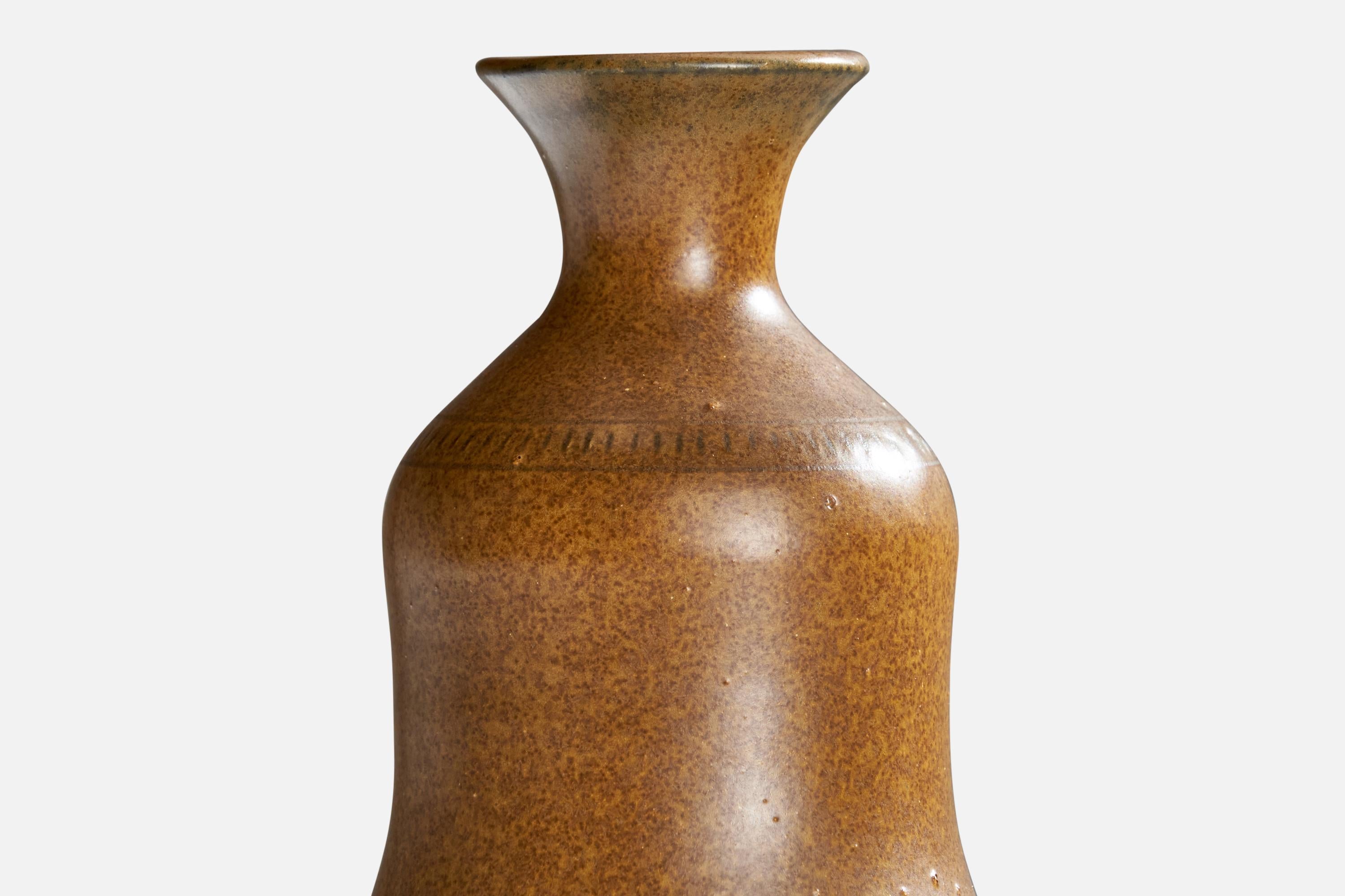 Karl Persson, Vaso, Gres, Svezia, anni '40 In condizioni buone in vendita a High Point, NC