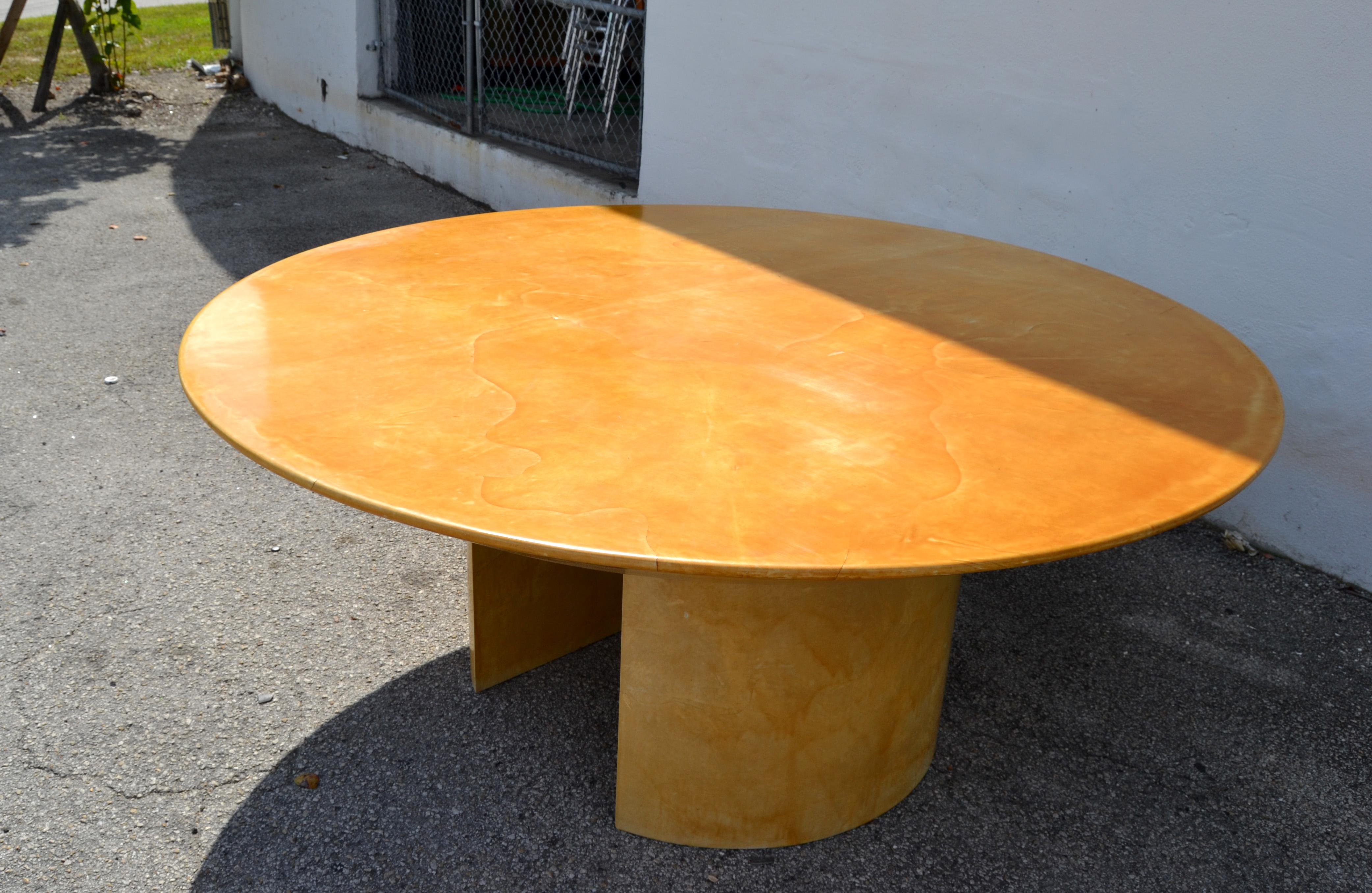 Karl Spring Mid-Century Modern Lacquered Goat Skin Dining, Conference Table 70s In Good Condition For Sale In Miami, FL