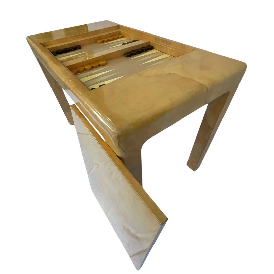 Moderne Table de jeu de backgammon en peau de chèvre Karl Springer 1977 en vente