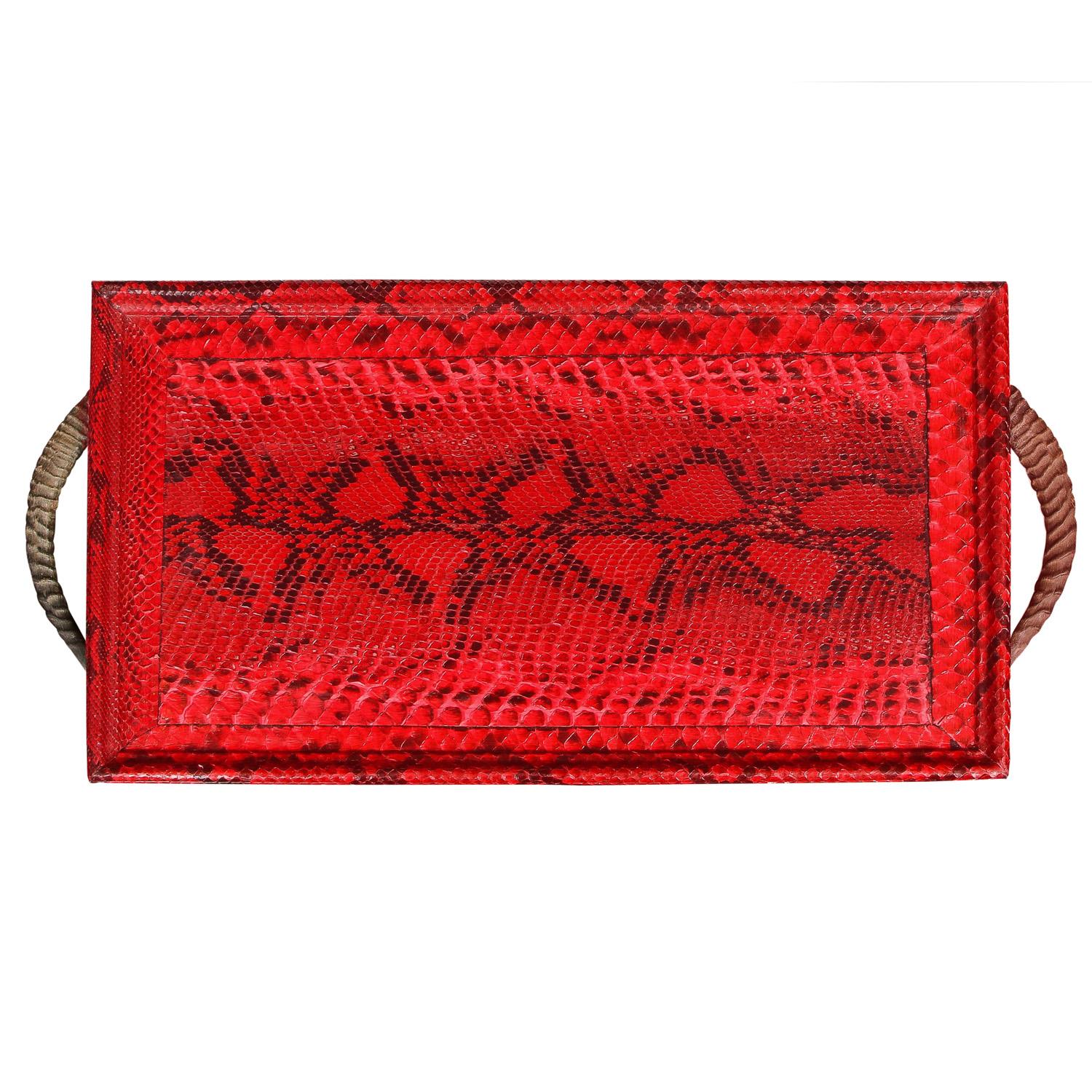 Américain Table d'appoint à deux niveaux en python rouge avec poignées en corne 1977, signée en vente