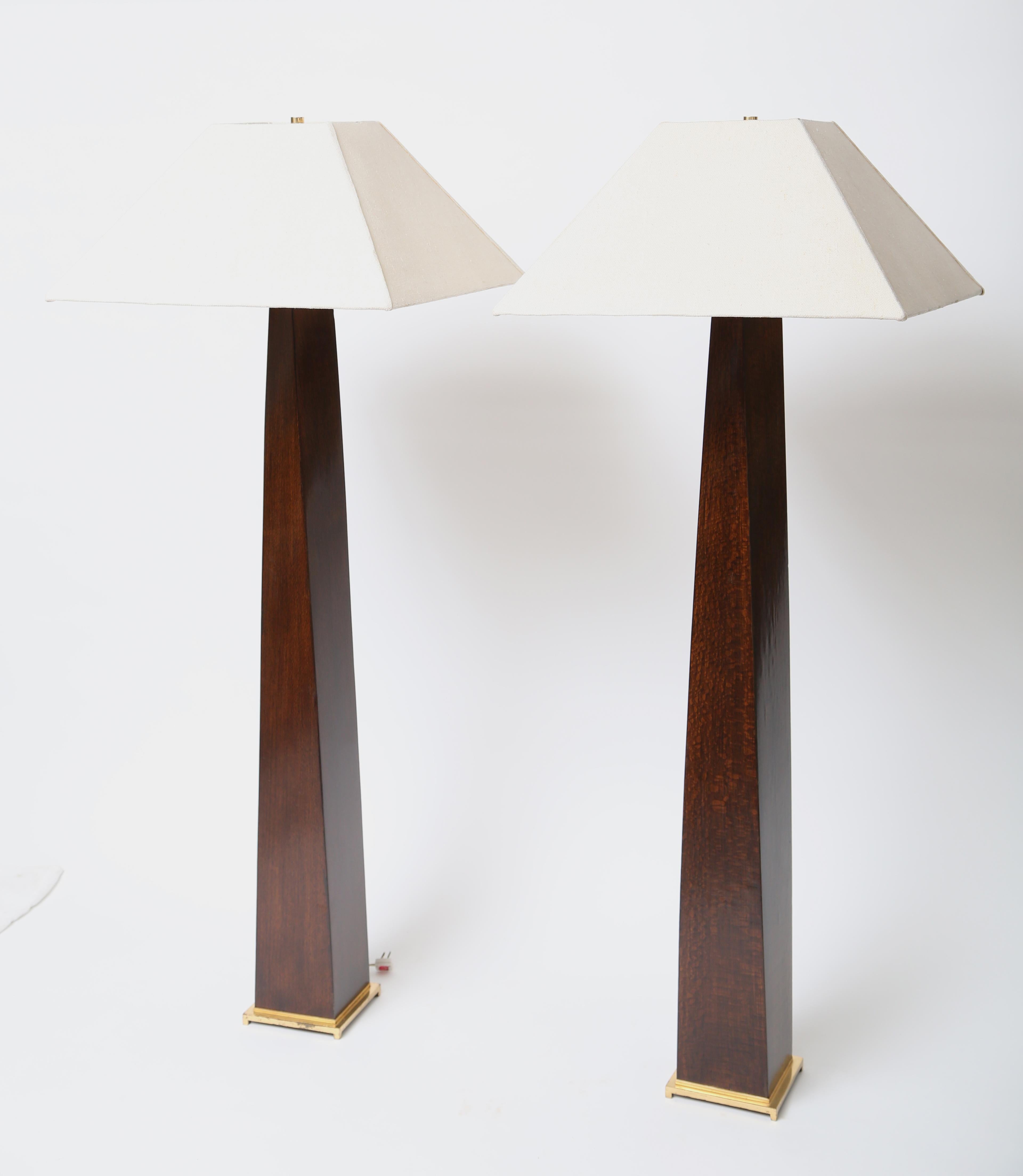 After a classic design by Jean Michel Frank
The use of exotic wood and gold-toned lamp fittings set Karl Springer's
work apart from his peers.