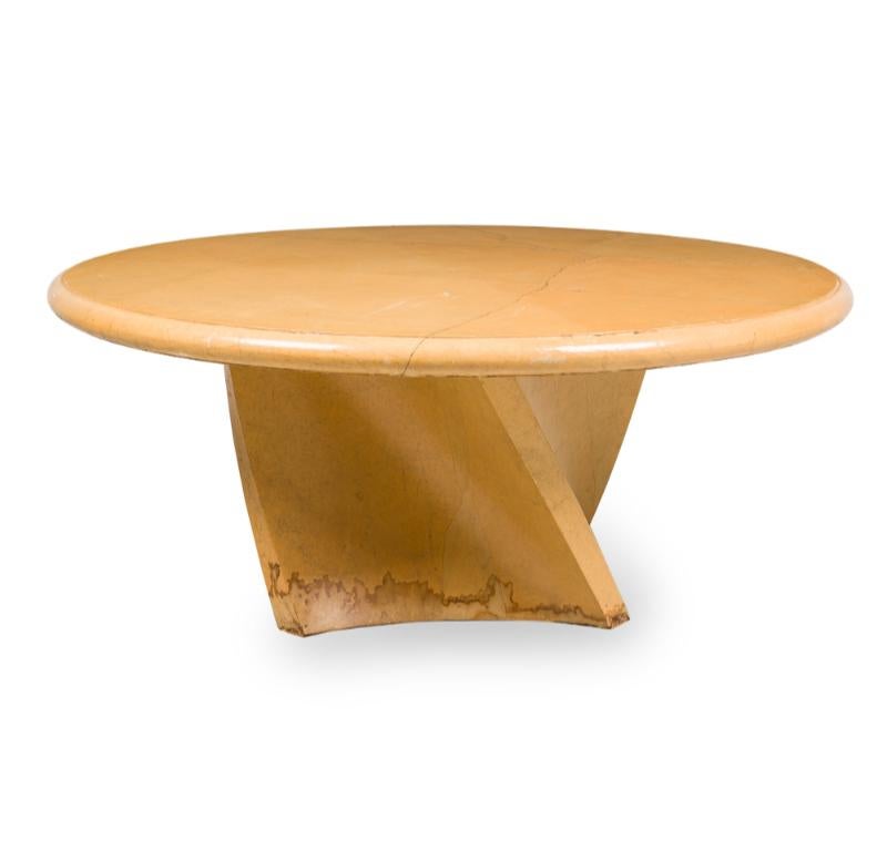 Mid-Century Modern Table de salle à manger circulaire en peau de chèvre du milieu du siècle de Karl Springer en vente
