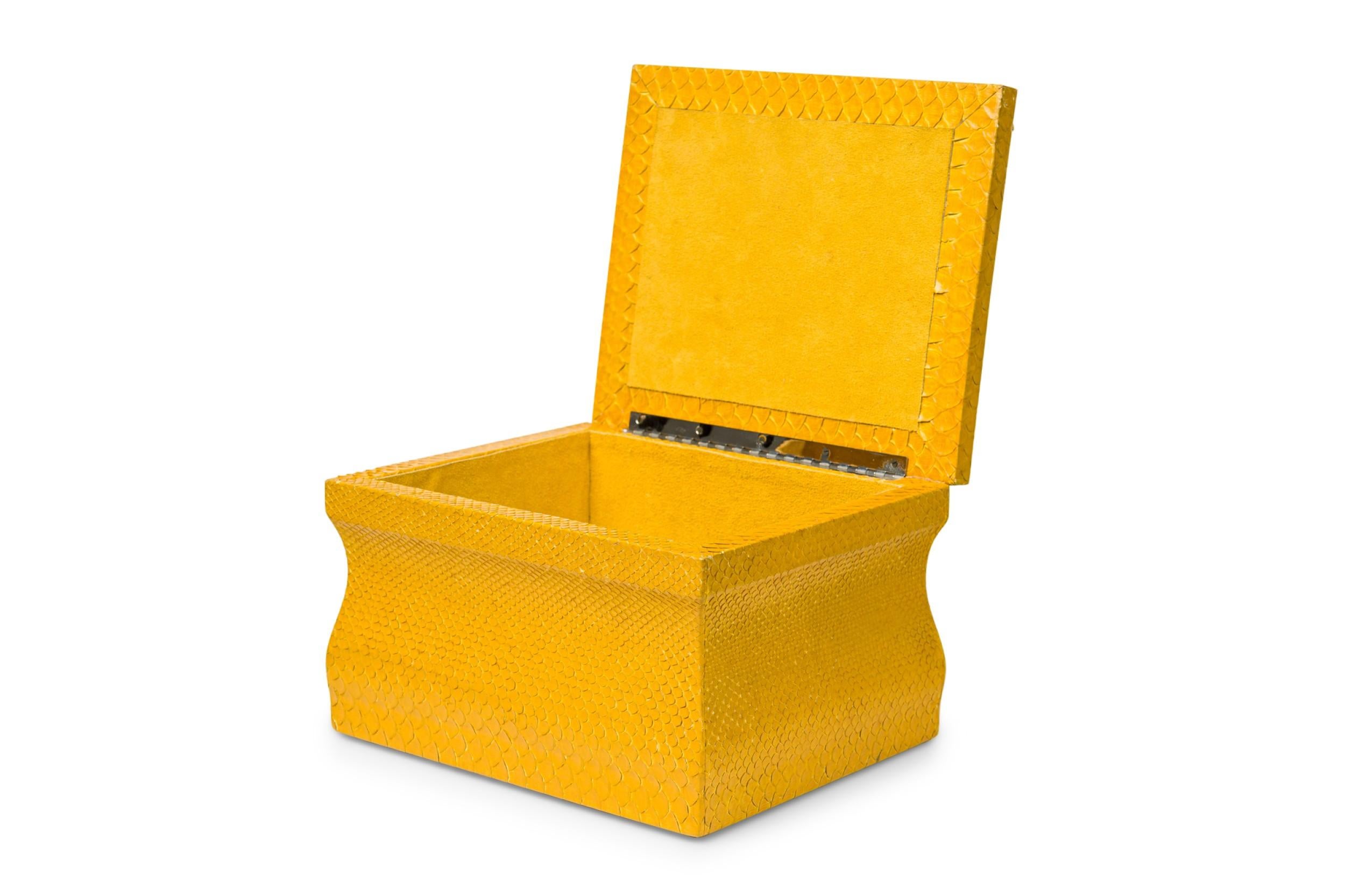 Boîte à bijoux américaine du milieu du siècle dernier en peau de python jaune citron Karl Springer Bon état - En vente à Queens, NY