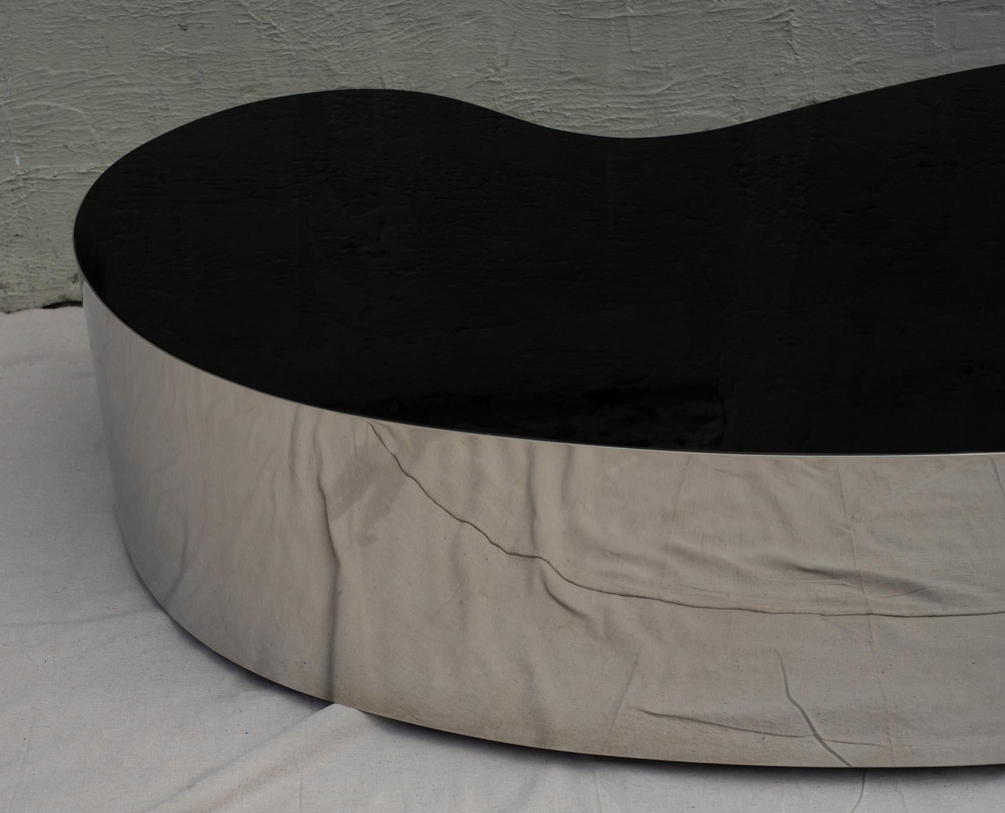 Karl Springer Attr Free Form Postmodern Amoeba Coffee Table Chrome & Black Glass en vente 5