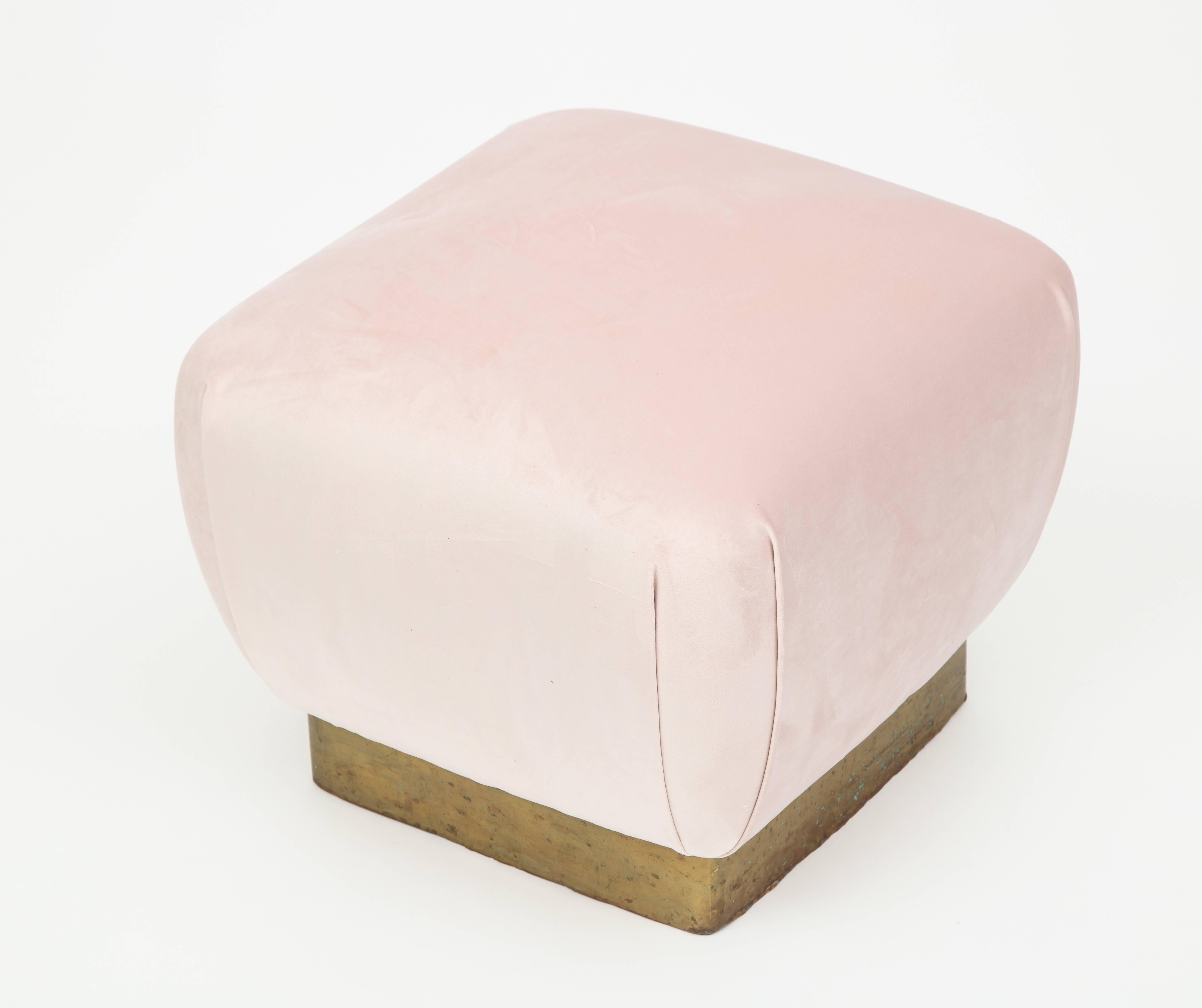 Pair of Brass and Pink Pouf's Ottoman's, 1970s In Good Condition For Sale In New York, NY