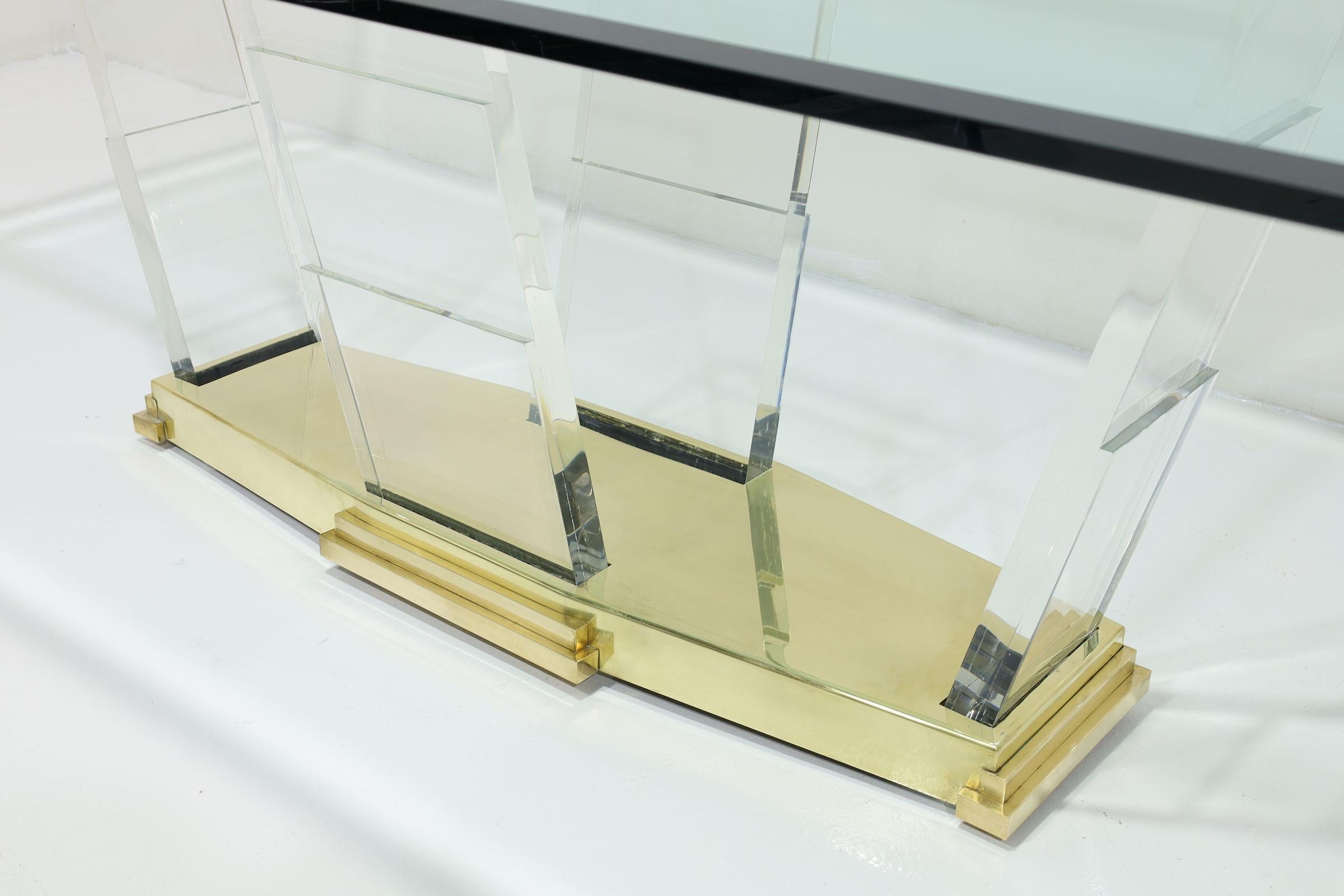 Mid-Century Modern Table de salle à manger Lorin Marsh avec supports en lucite et base en laiton en vente