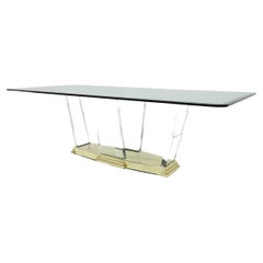 Tavolo da pranzo Lorin Marsh con supporti in lucite e base in ottone