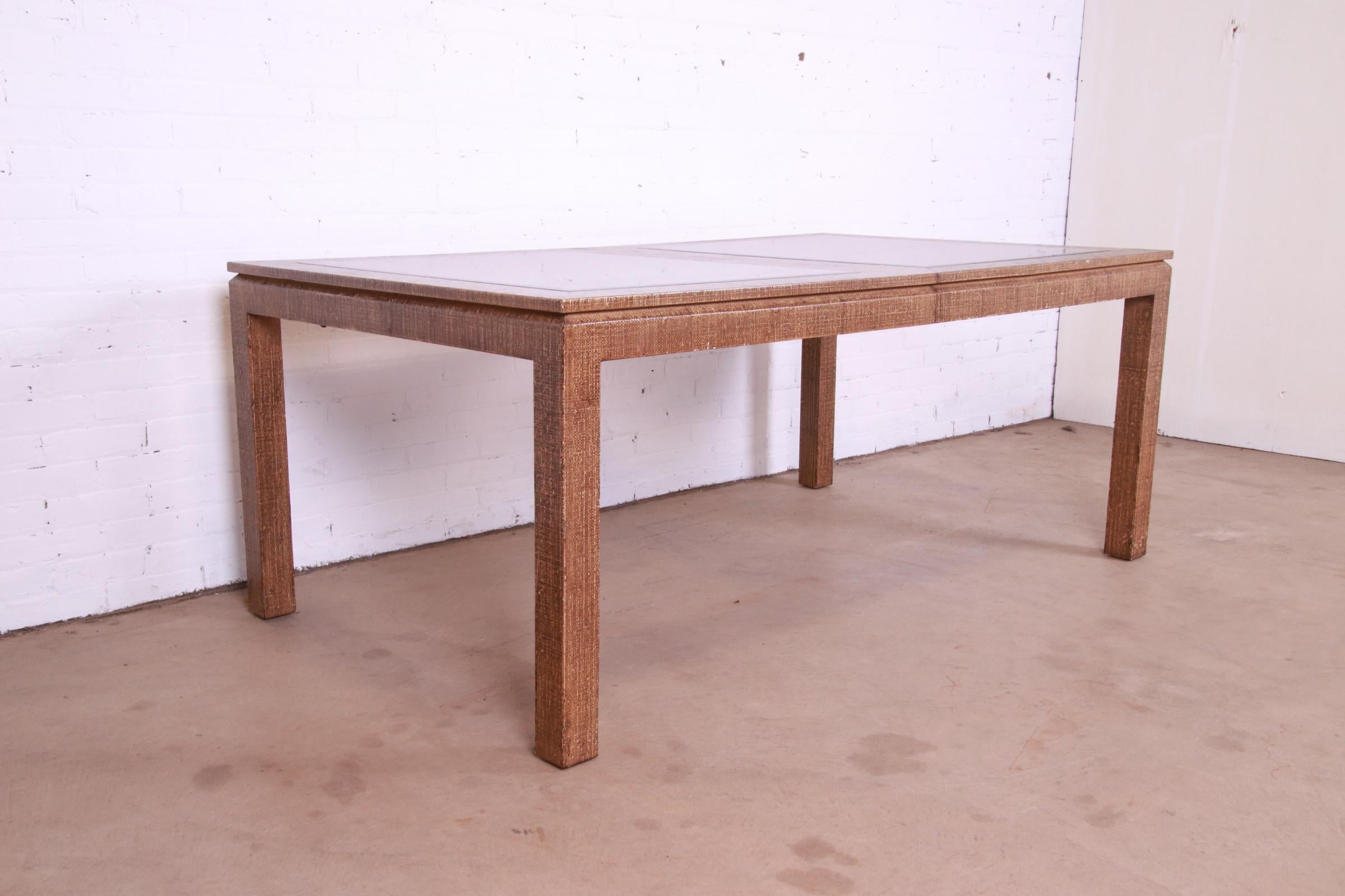 Mid-Century Modern Lacquered Grasscloth Dining Table In Manner of Karl Springer For Sale 1