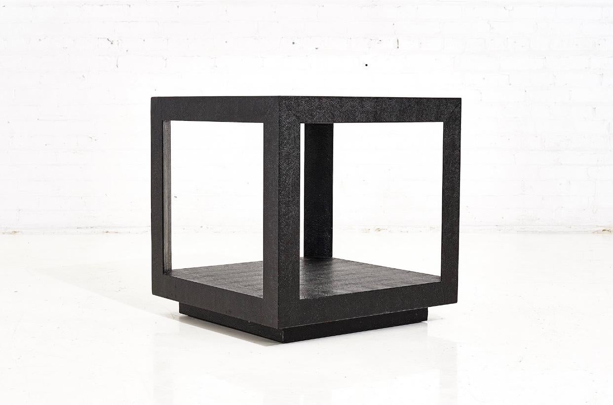 Karl Springer Black Lizard Skin End Table, 1982 In Good Condition In Chicago, IL