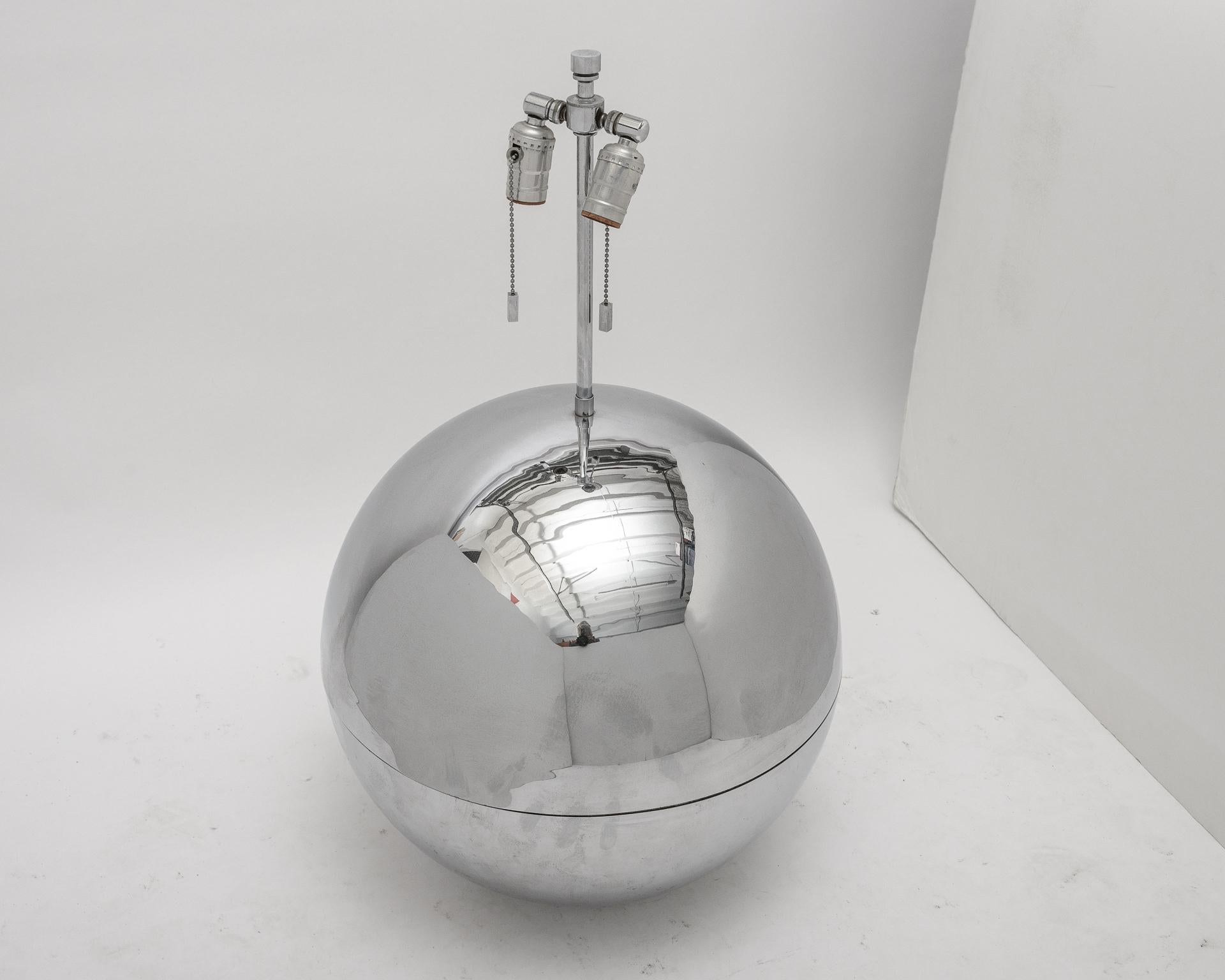 Fin du 20e siècle Lampes orbes en métal chromé Karl Springer en vente