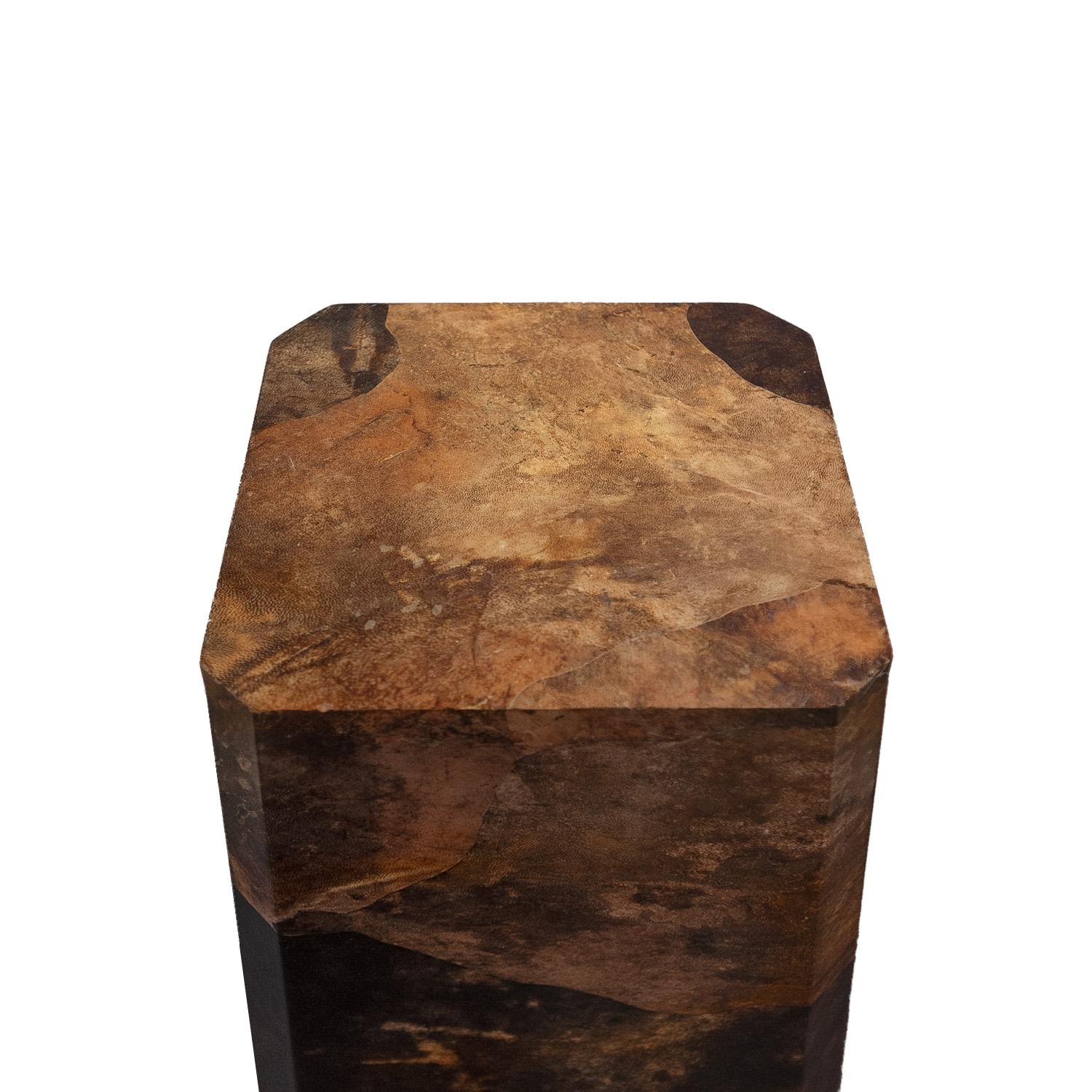 Karl Springer Exceptional Tapering Pedestal in Lacquered Goatskin 1970s In Excellent Condition For Sale In New York, NY