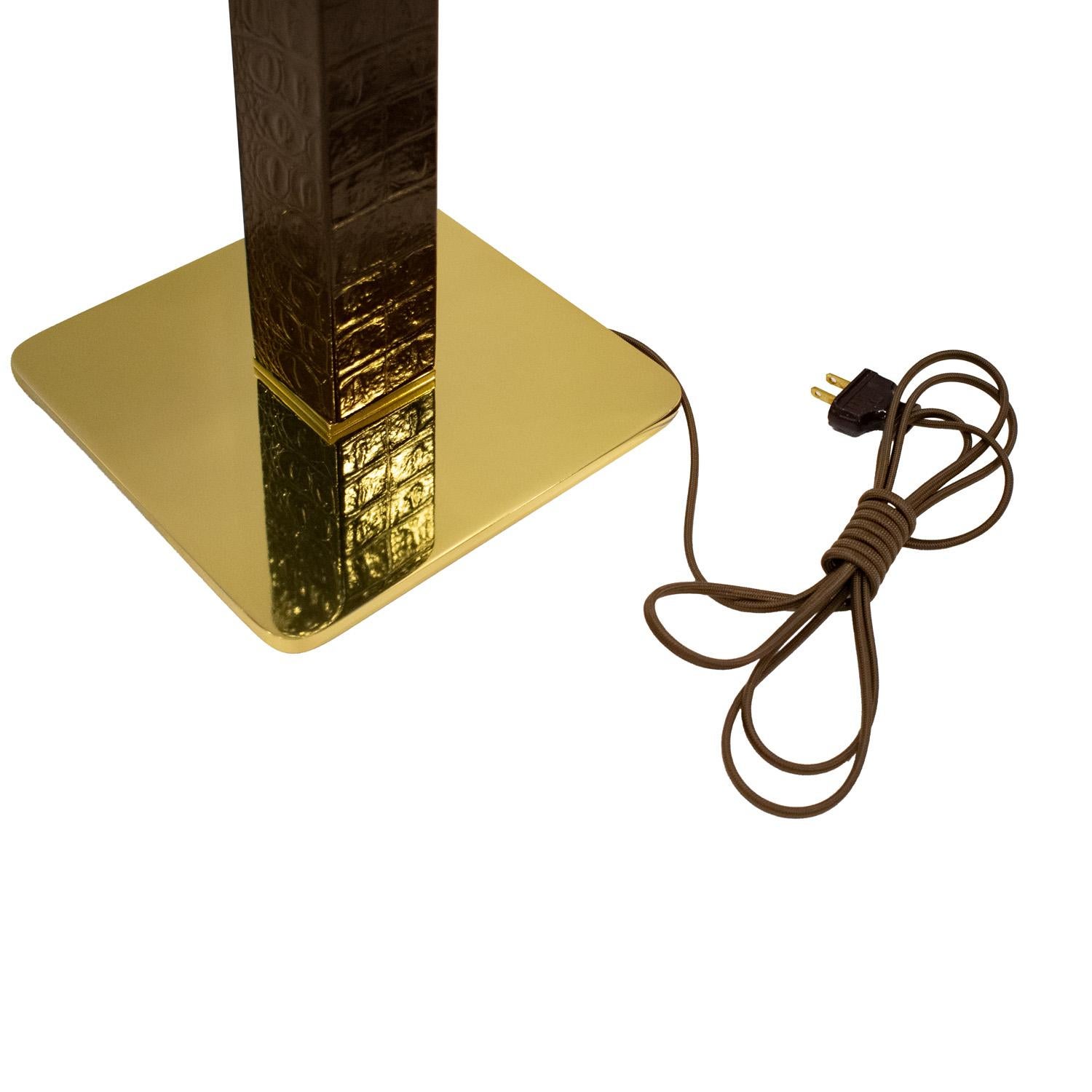 Karl Springer Floor Lamp in Deep Brown Crocodile with Brass Accents 1970s In Excellent Condition For Sale In New York, NY