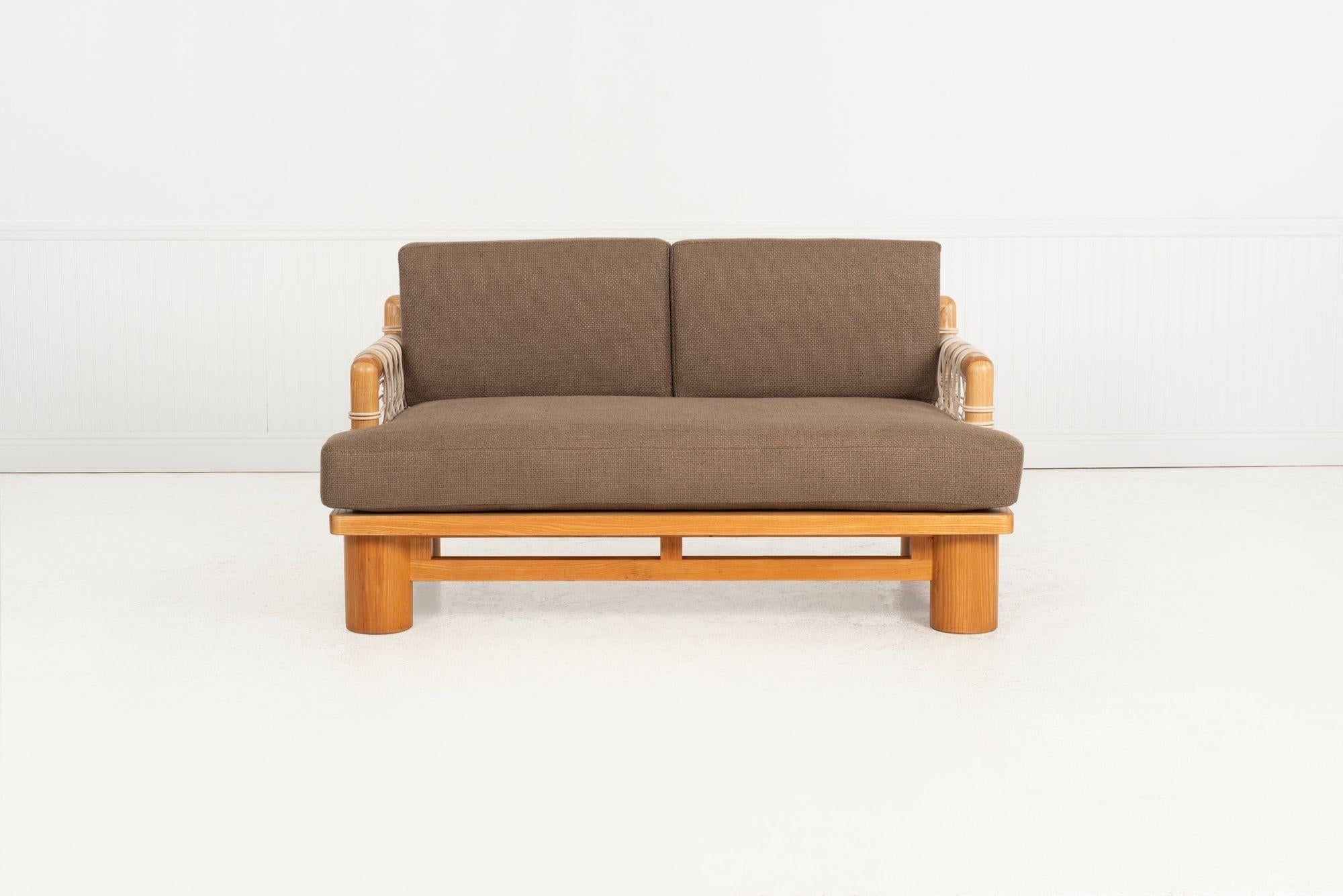 Mid-Century moderno Karl Springer per Karl Springer, Ltd Divano Dowelwood1980c. in vendita