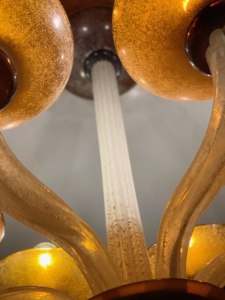 Karl Springer Seguso Fluted Cream and Amber Scavo Murano Glass Chandelier, 1980 Karl Springer Seguso Fluted Cream and Amber Scavo Murano Glass Chandelier, 1980
