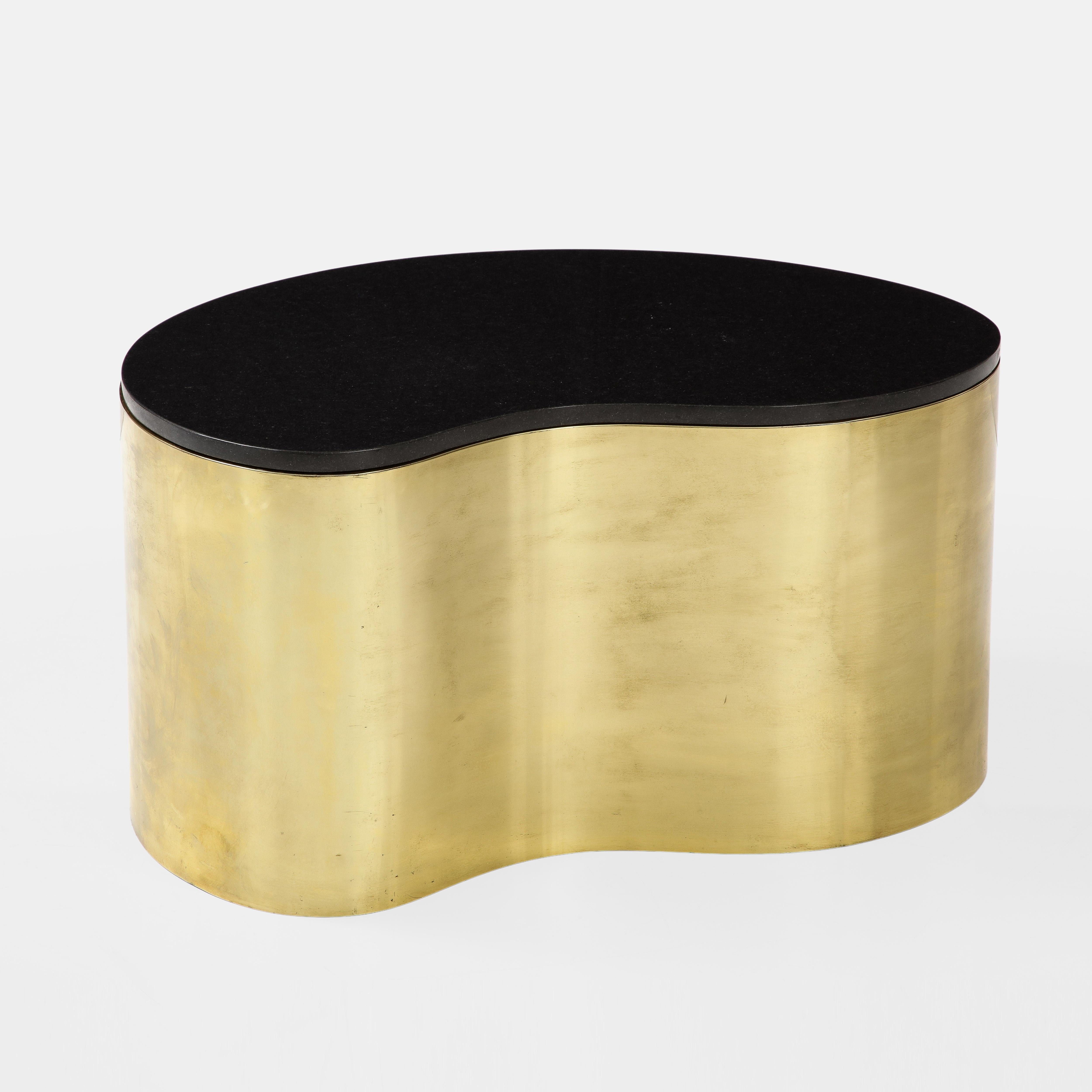 Karl Springer Freeform Coffee Table in Brass and Granite, 1970s For Sale 3
