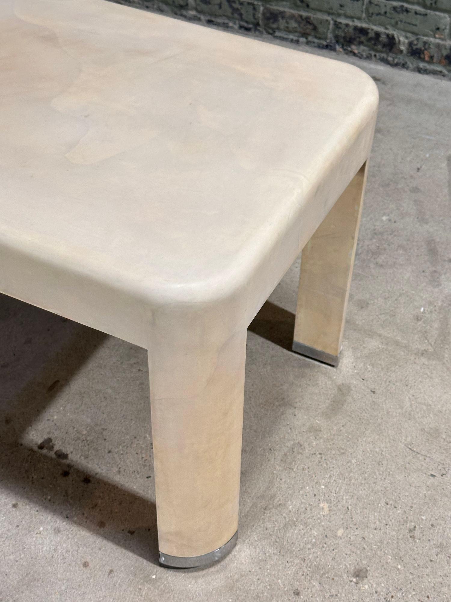 Fin du 20e siècle Table basse en peau de chèvre Karl Springer, 1977 en vente