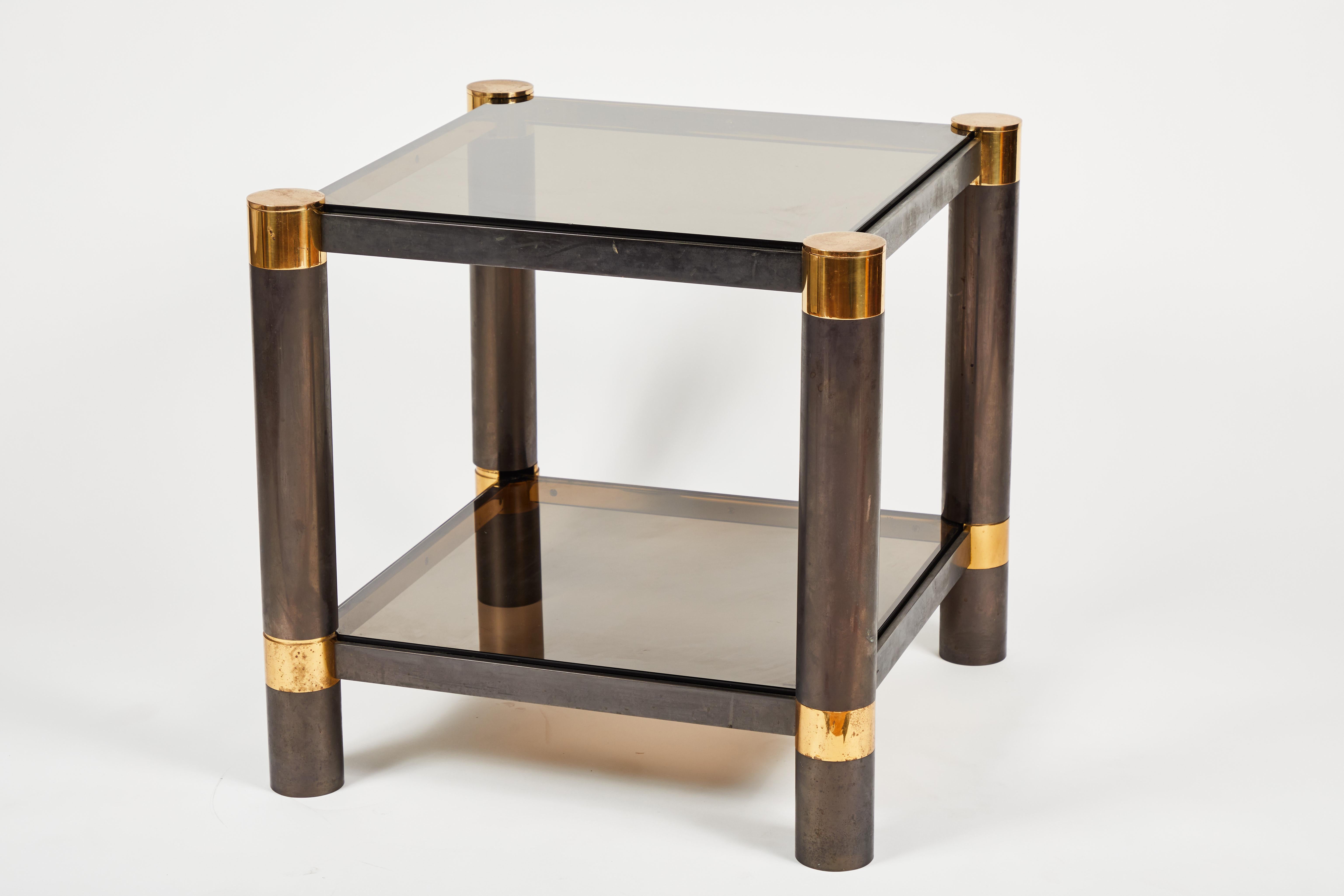 Laiton Table d'extrémité en laiton bronze, verre et laiton Karl Springer en vente