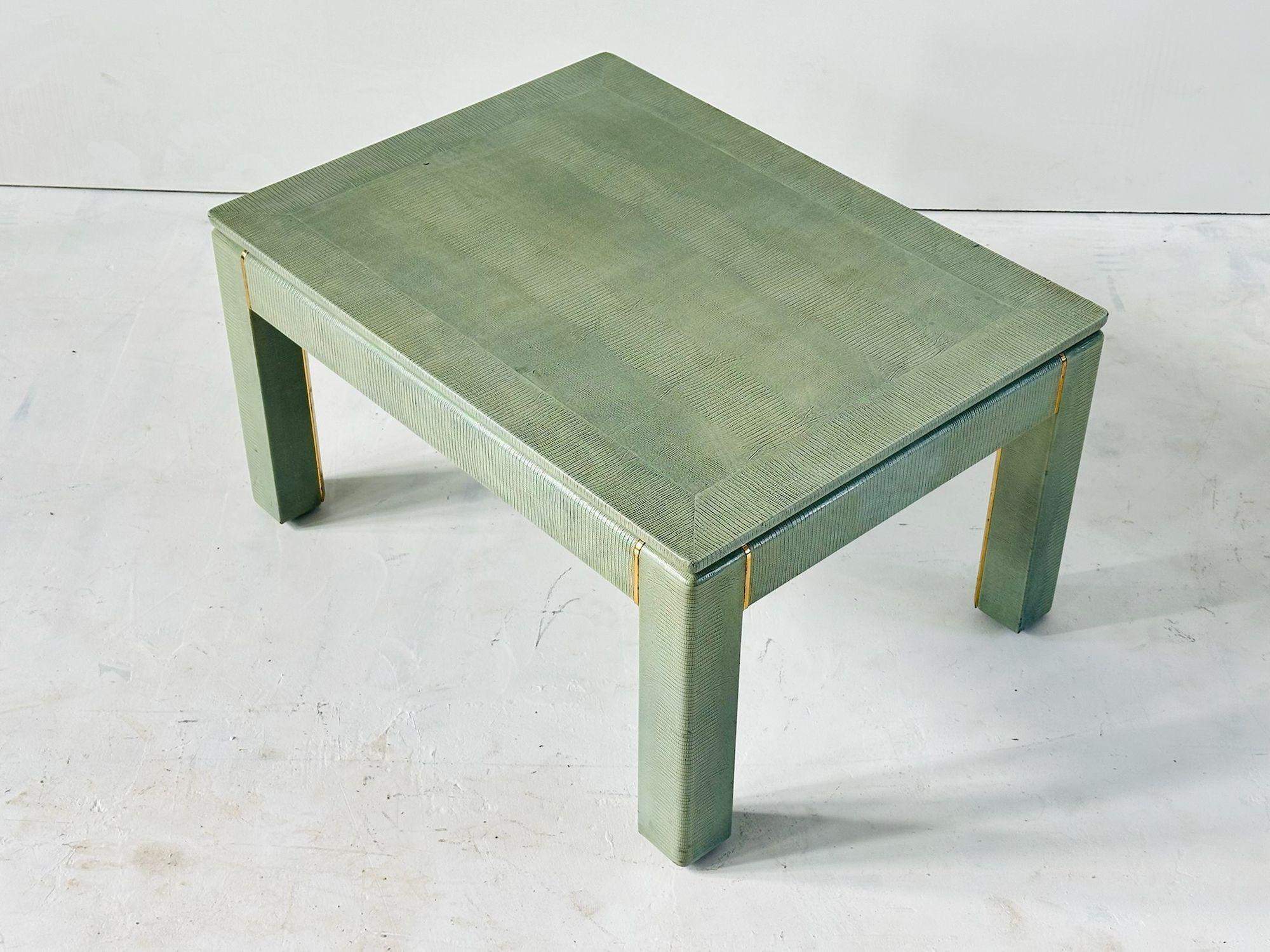 Karl Springer Lizard Skin Side/End Table with Brass Trim, 1970 In Good Condition For Sale In Chicago, IL